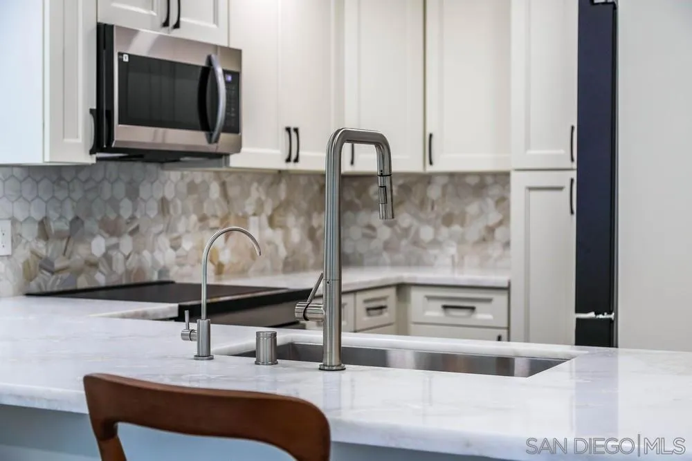https://cdn.realtyfeed.com/cdn/127/260003851/dd549ec1174e40fc599de0b957bdcf6c.webp