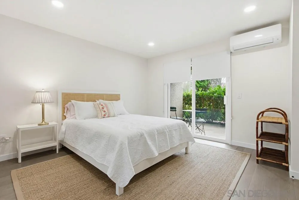 https://cdn.realtyfeed.com/cdn/127/260003851/fc1c9801ce88b519f19c1a08fbd12ed2.webp