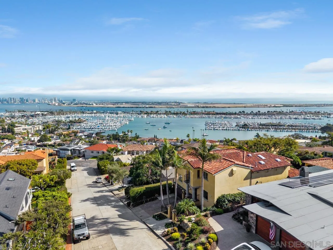 https://cdn.realtyfeed.com/cdn/127/260003852/1618d432405b853902423ed9c43a9b58.webp