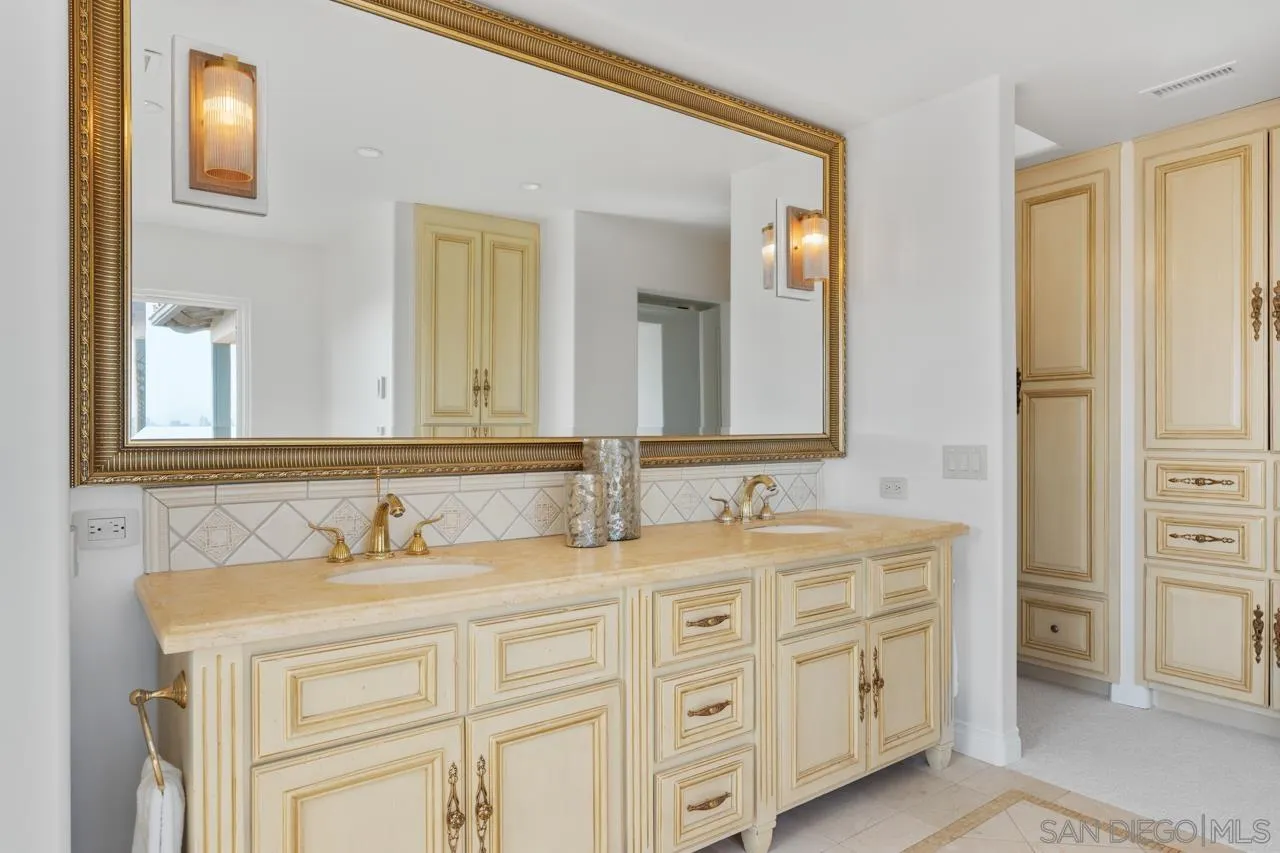 https://cdn.realtyfeed.com/cdn/127/260003852/b6af8e603e043af9fd56a1a09c6c2e62.webp