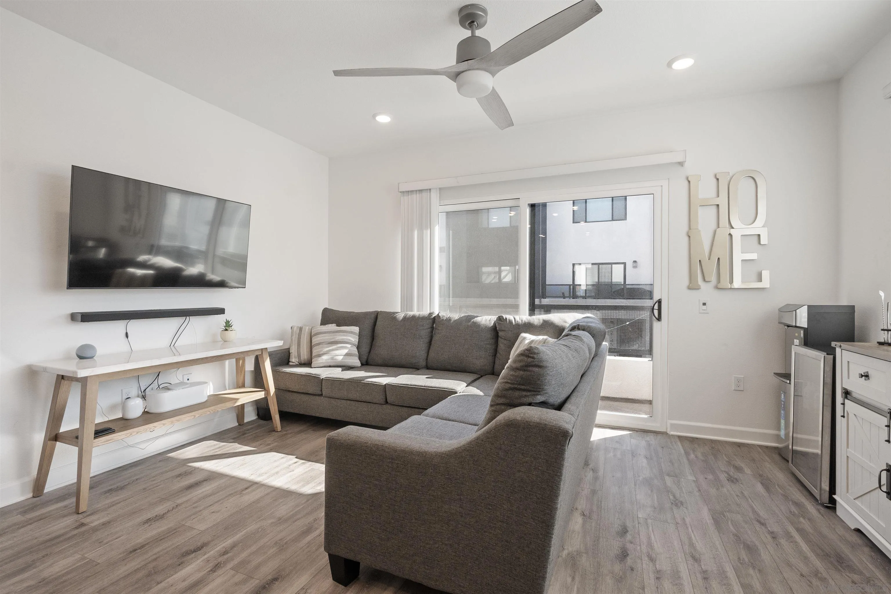 https://cdn.realtyfeed.com/cdn/127/260003854/2dbdae01ffd56af62f0193035ba04edc.webp
