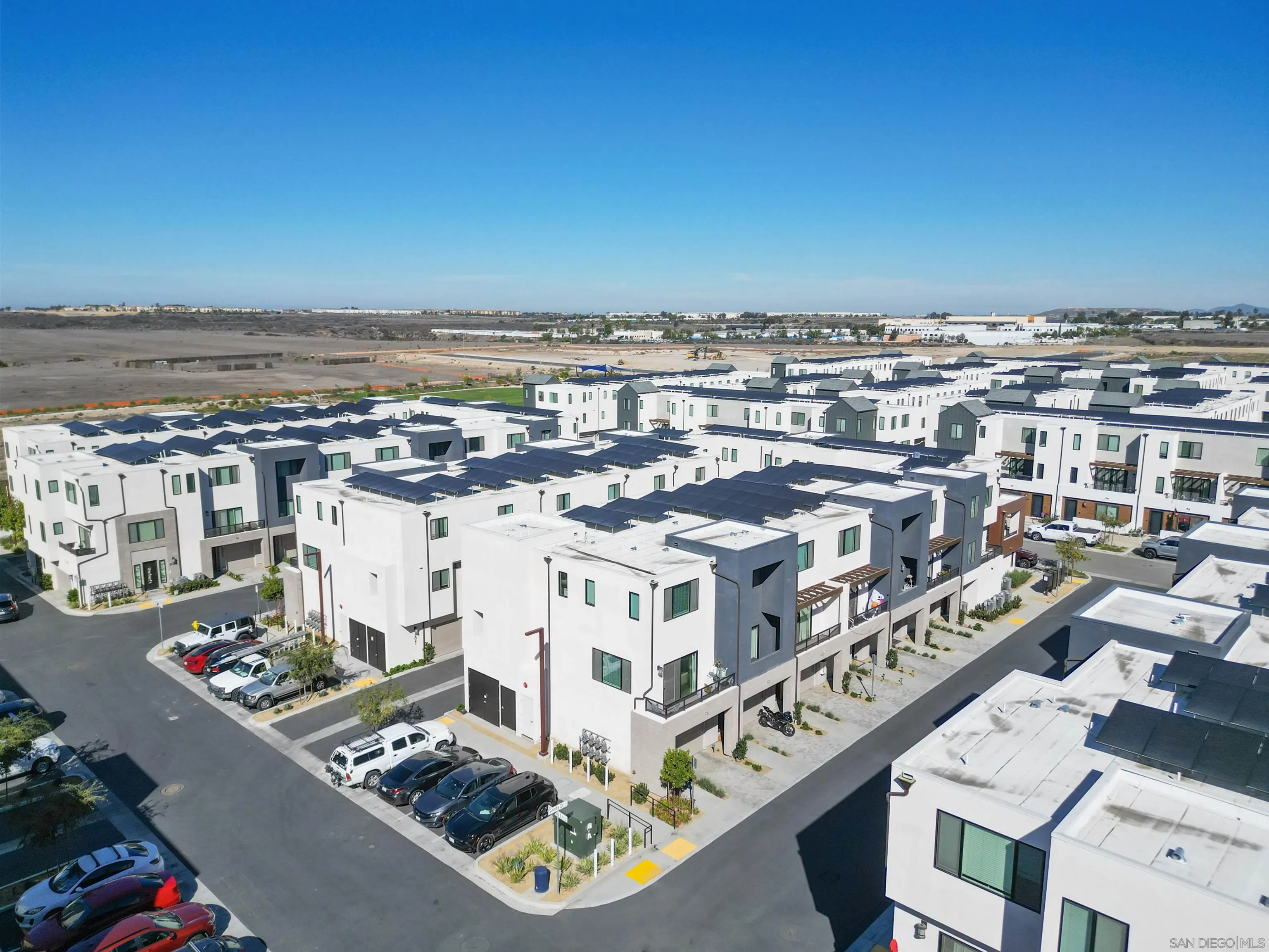 https://cdn.realtyfeed.com/cdn/127/260003854/2ecdda8d33a50e93d508947d5709ffd8.webp