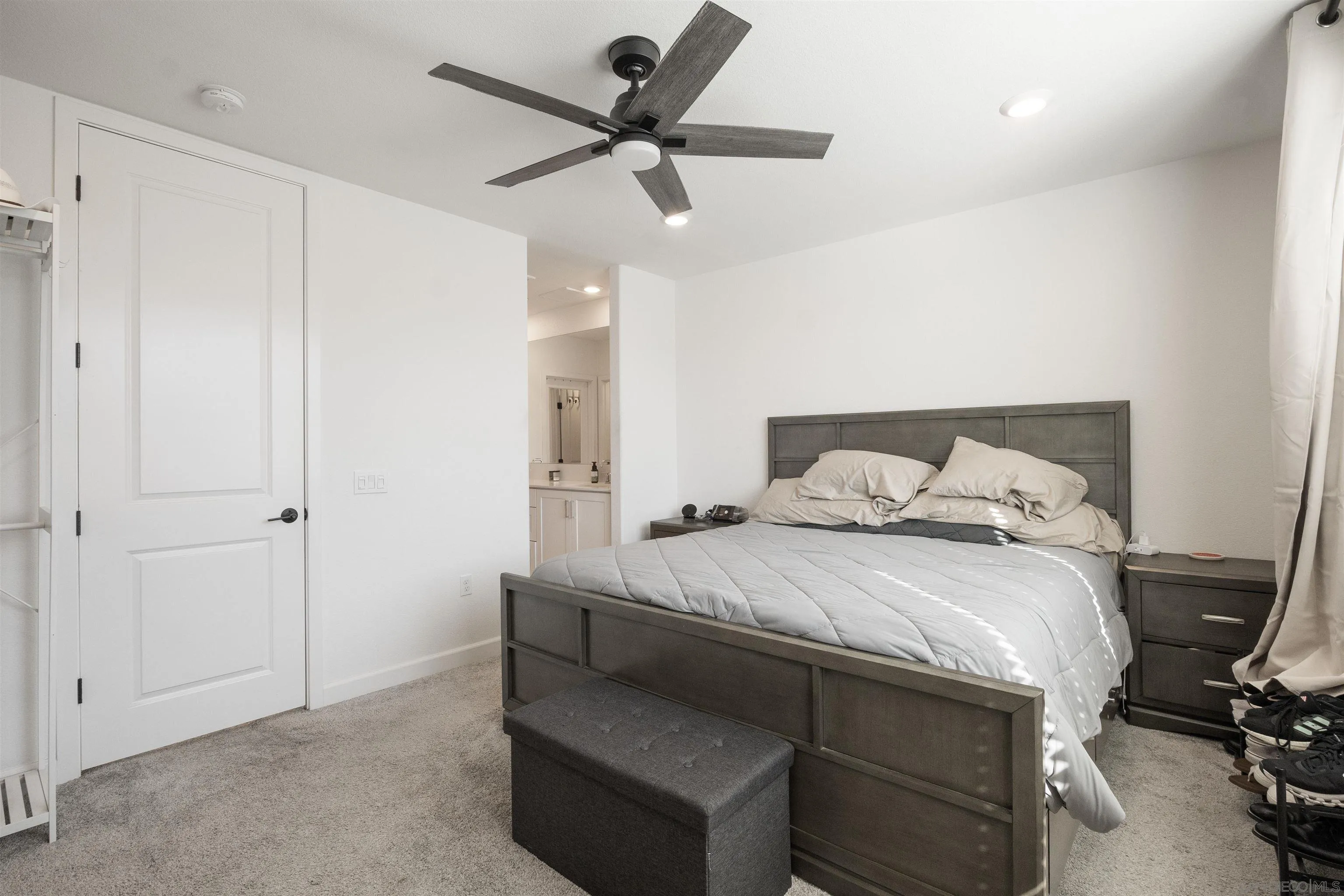 https://cdn.realtyfeed.com/cdn/127/260003854/feb18c1de499634cd57179197fb1b43f.webp