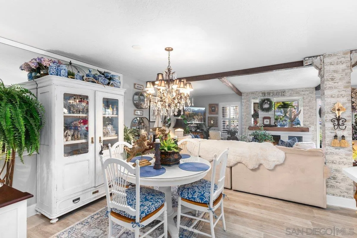 https://cdn.realtyfeed.com/cdn/127/260003855/1758c28b3482bec332c0b75351bfb834.webp