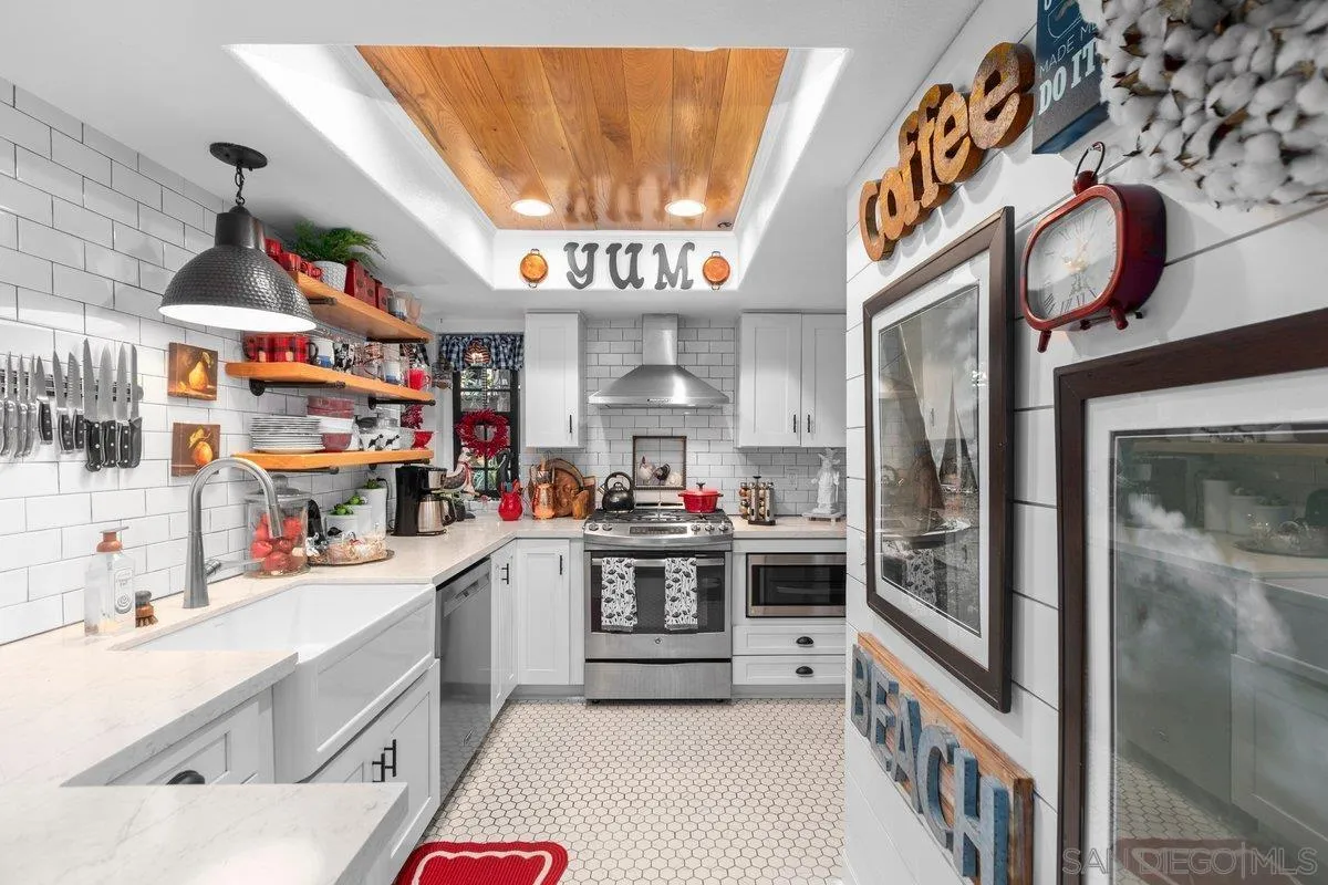 https://cdn.realtyfeed.com/cdn/127/260003855/8801a1fd0dd908e48041010c7cb06779.webp