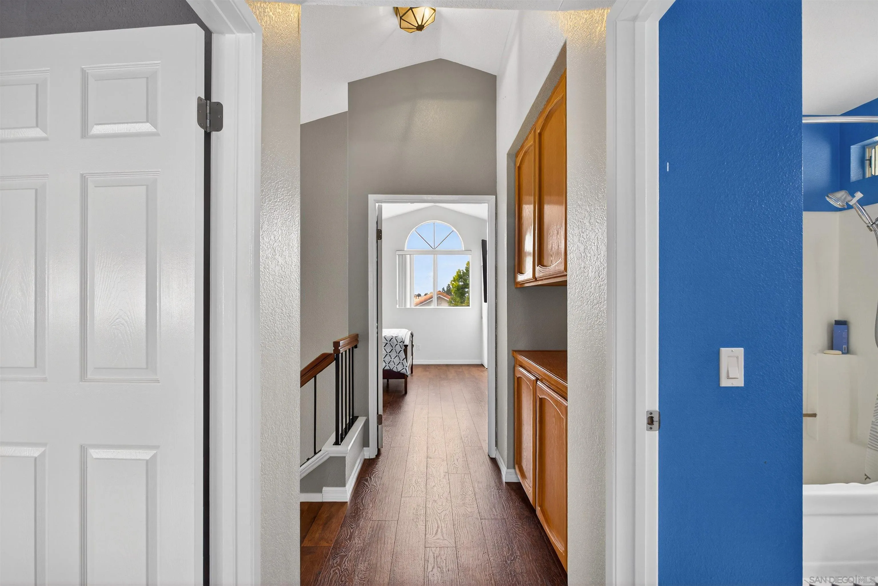 https://cdn.realtyfeed.com/cdn/127/260003857/95556fdcac1487c7e6ffbf63cadb0c61.webp