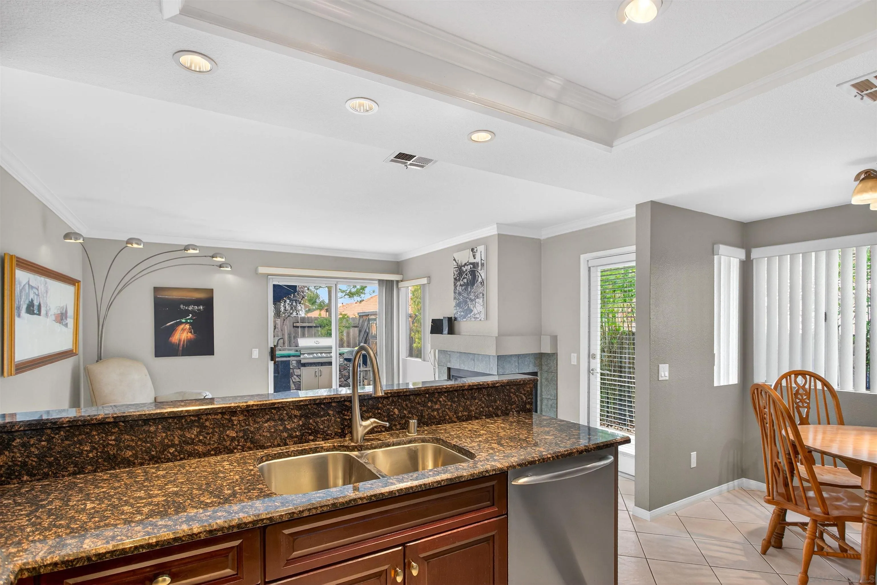 https://cdn.realtyfeed.com/cdn/127/260003857/9979b9a2c72317bedff87a8128746e72.webp
