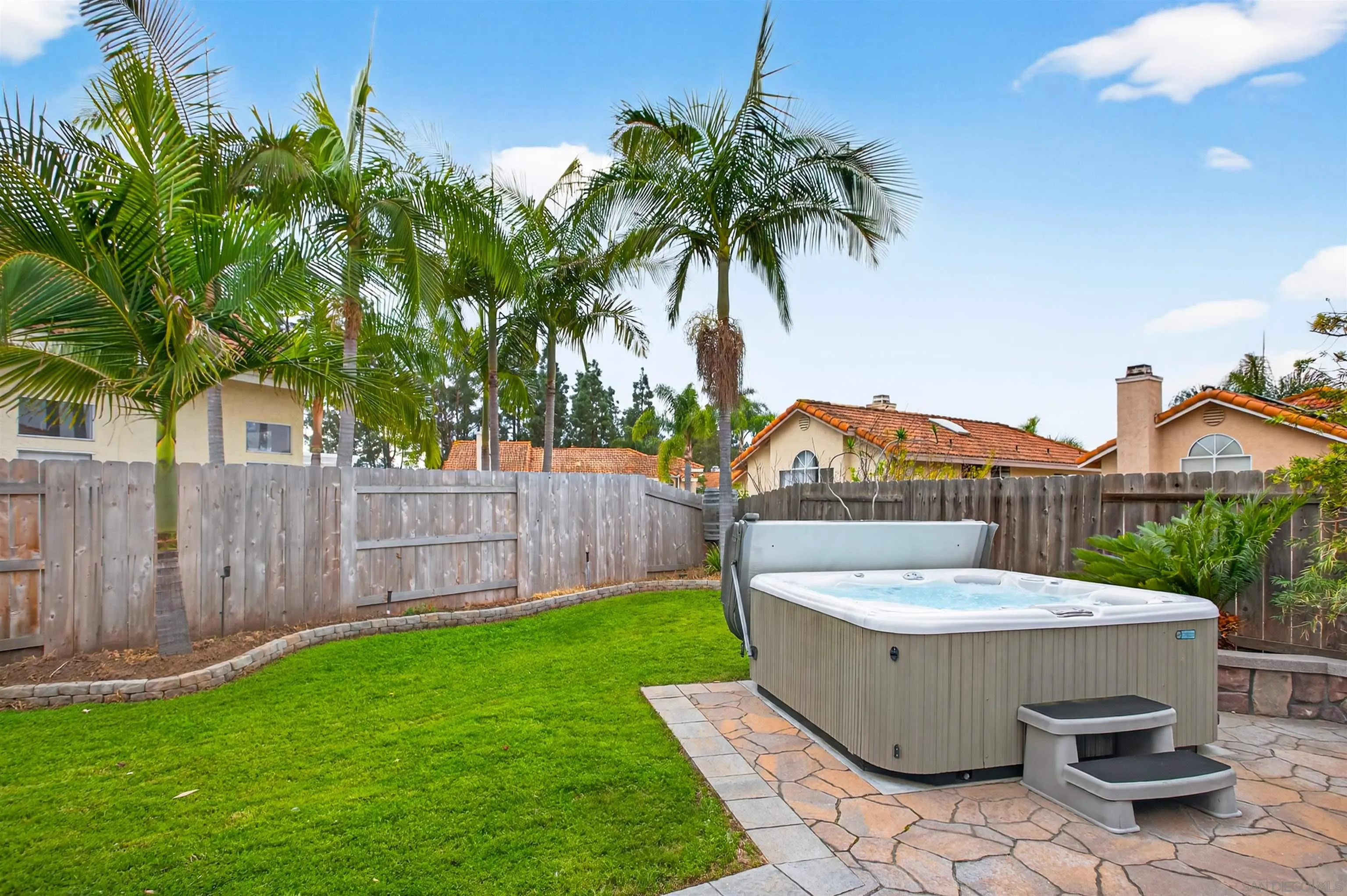 https://cdn.realtyfeed.com/cdn/127/260003857/9d87581e0bc0b975498e6808996879c2.webp