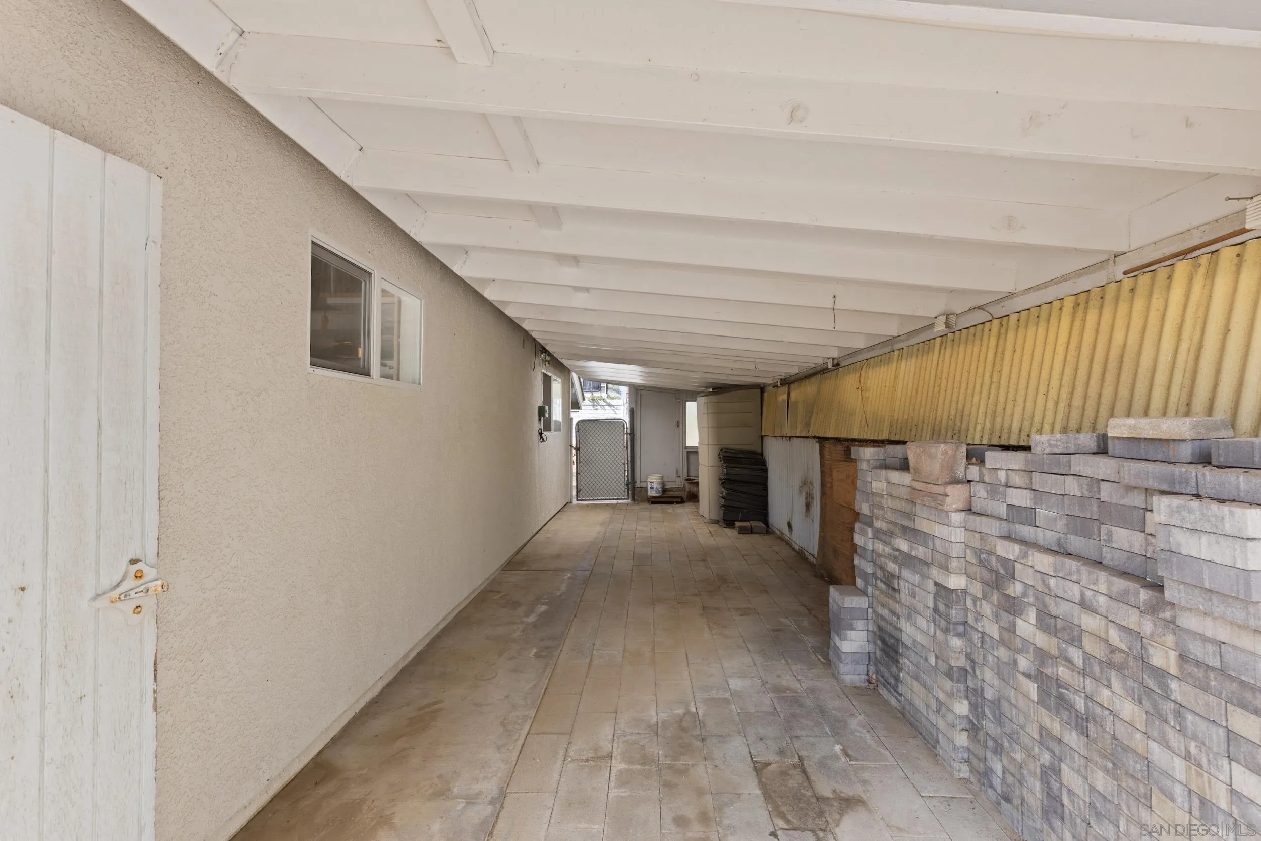https://cdn.realtyfeed.com/cdn/127/260003865/82b97d927e45e2a15a80d9d62f12f89e.webp