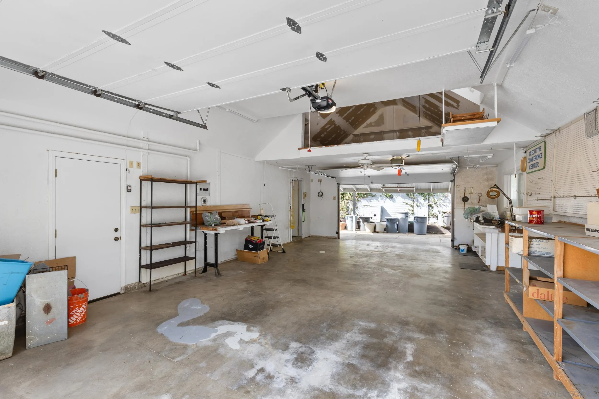 https://cdn.realtyfeed.com/cdn/127/260003865/96e804d590c7f25e46b81e0ba3a5d8d3.webp