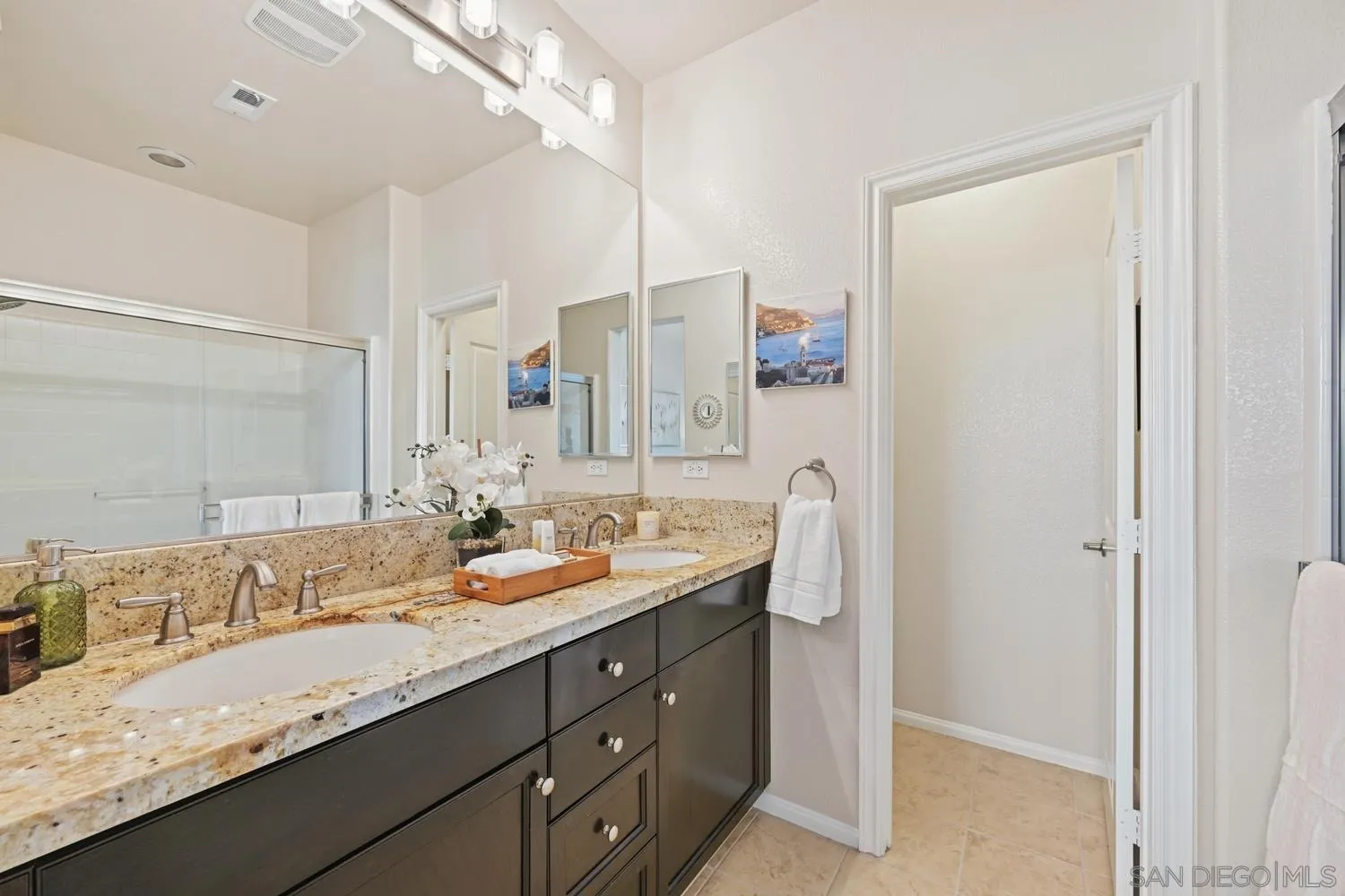 https://cdn.realtyfeed.com/cdn/127/260003869/1bed63c226a20c7c763de1390e185bb5.webp