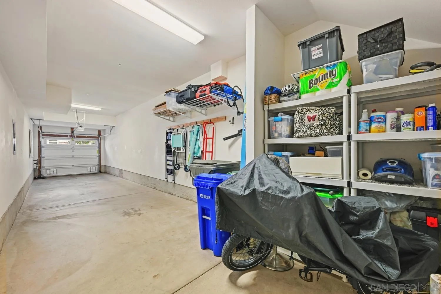 https://cdn.realtyfeed.com/cdn/127/260003869/bcca8d45727e023a1ab8724fc14111d2.webp
