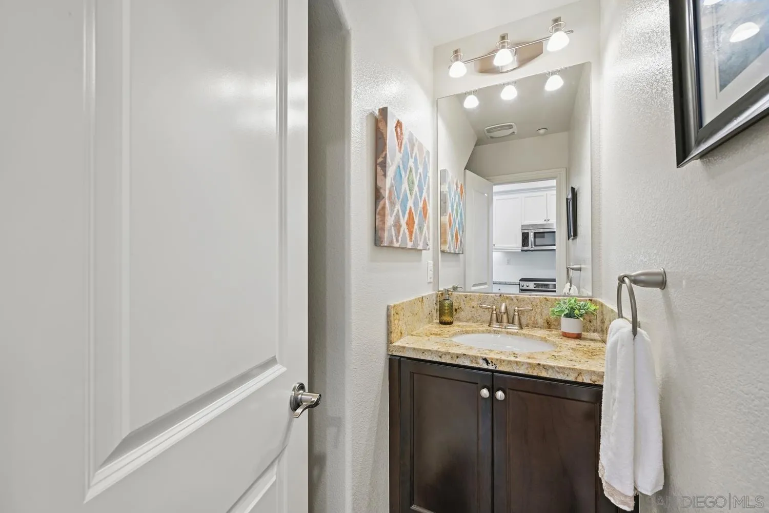 https://cdn.realtyfeed.com/cdn/127/260003869/d510f85e07ec26bb538766884dbaf316.webp