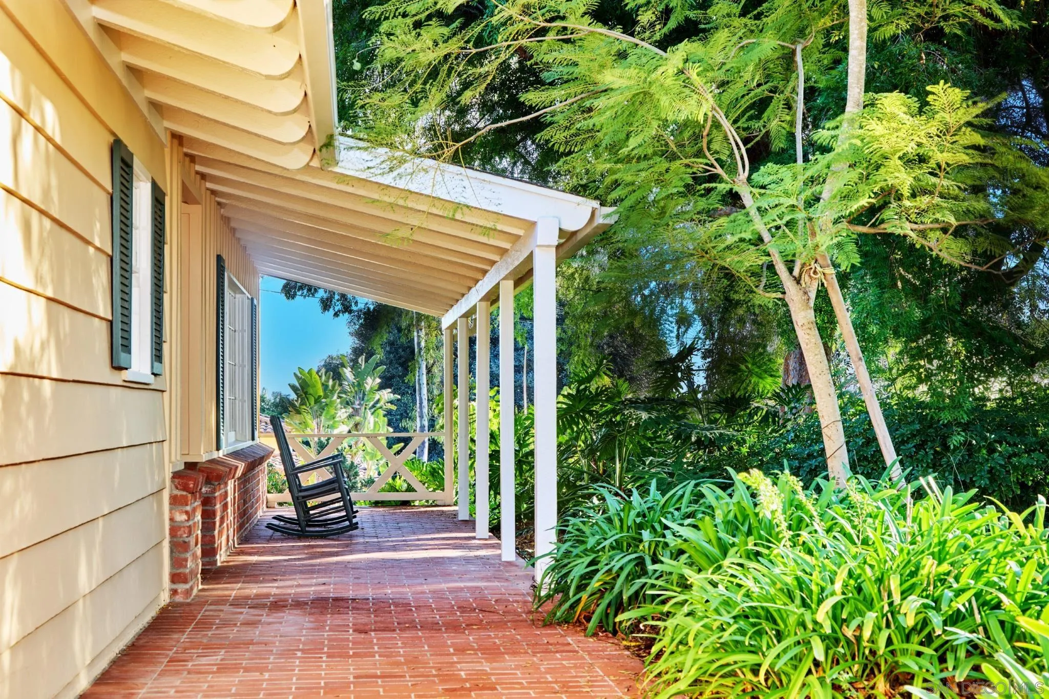 https://cdn.realtyfeed.com/cdn/127/260003870/058316d4d39e4d05bcf31607eb8c11a5.webp