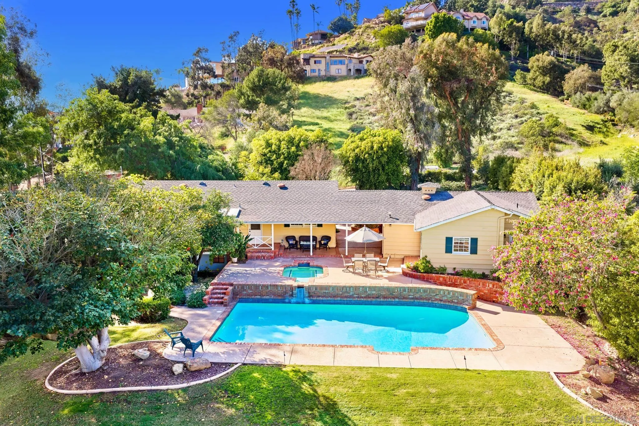 https://cdn.realtyfeed.com/cdn/127/260003870/951205d1b264c5267985b7ece2972005.webp