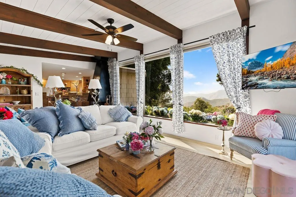 https://cdn.realtyfeed.com/cdn/127/260003871/e9d71b7d1dd6e3edaea2c2531eb0547d.webp