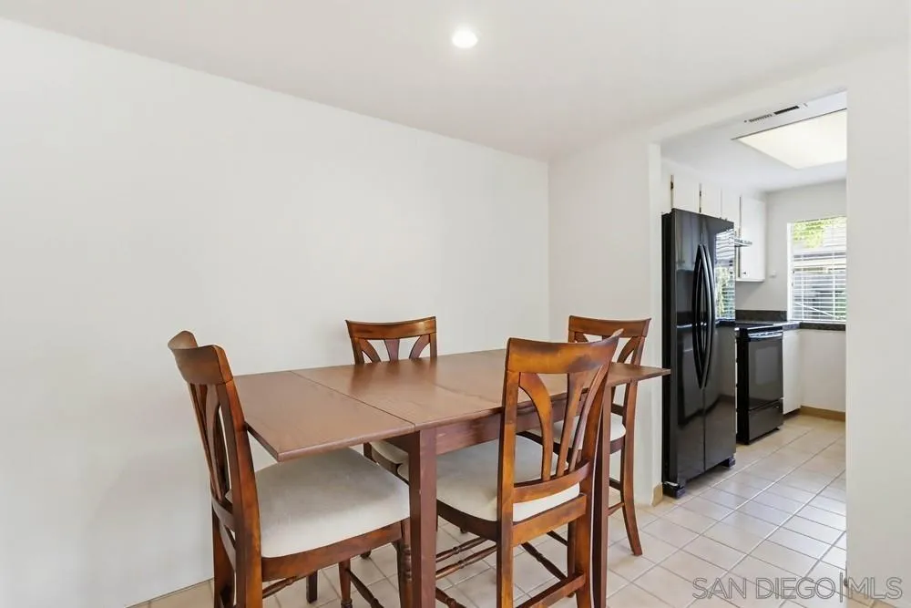 Photo #8: 260003873 Listing: Photo #8