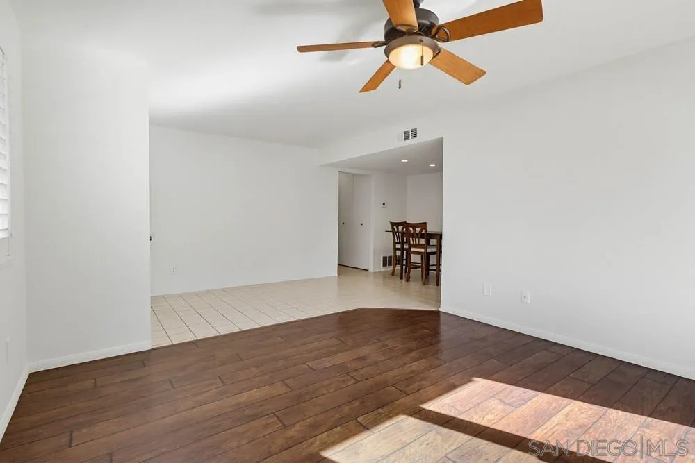 Photo #13: 260003873 Listing: Photo #13