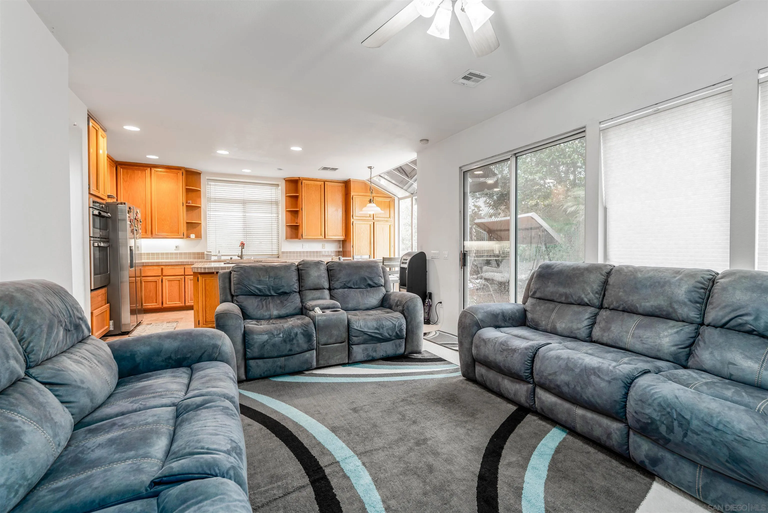 https://cdn.realtyfeed.com/cdn/127/260003875/1b68e586fd9b077cdad19761ef3c93ba.webp