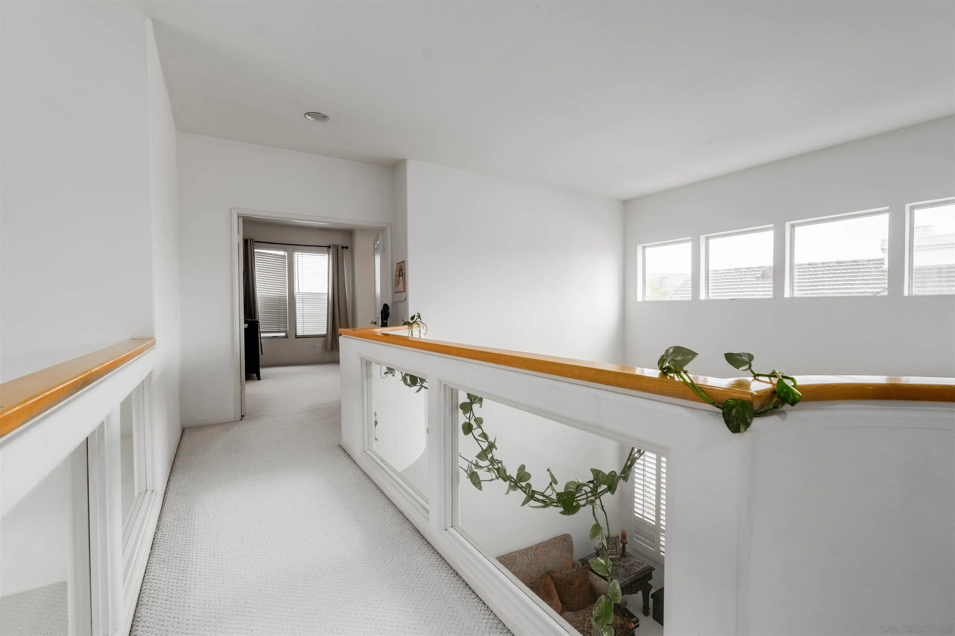 https://cdn.realtyfeed.com/cdn/127/260003875/ff520746c7ba5aa7cadb315032b81bb9.webp