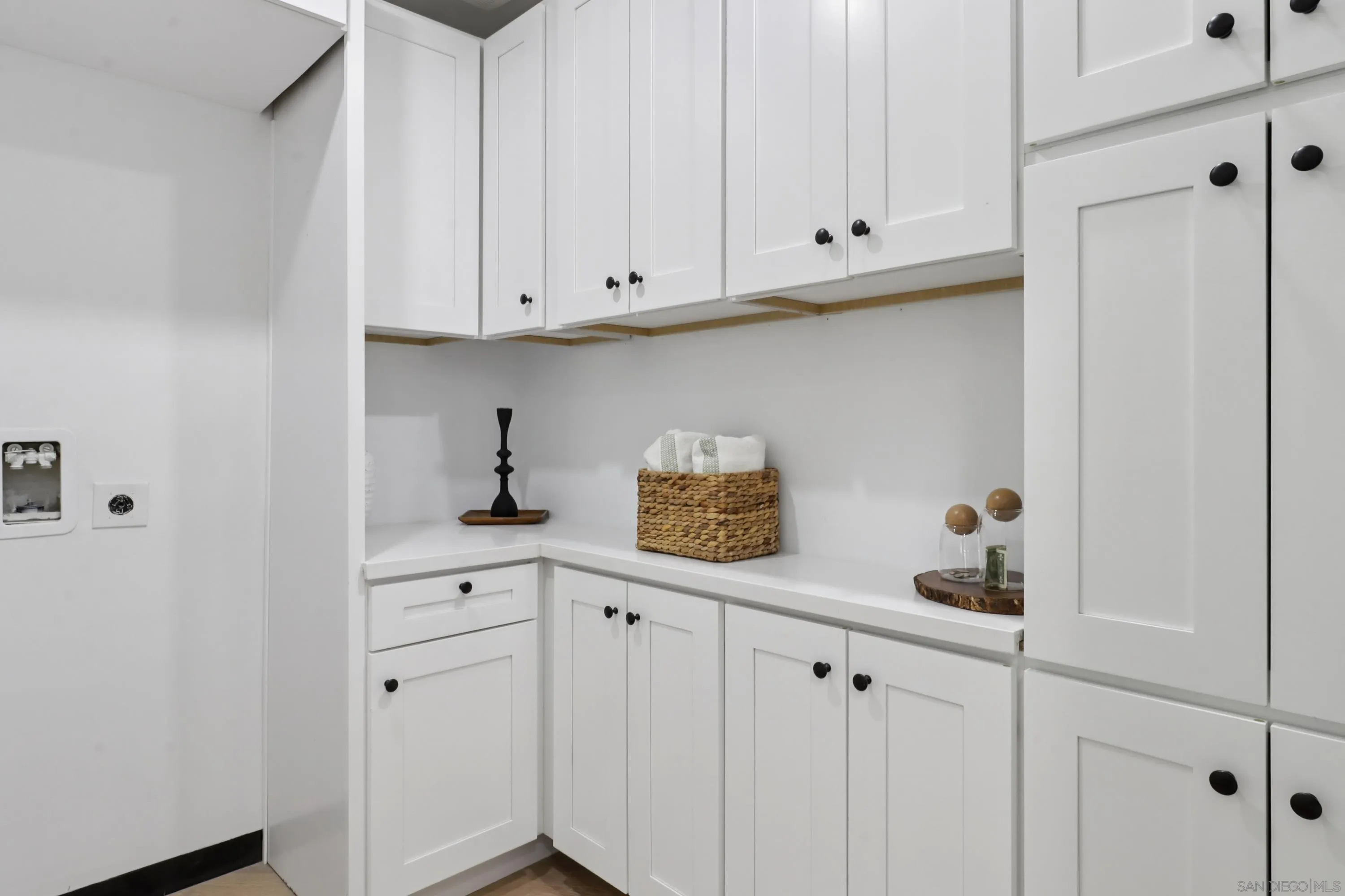 https://cdn.realtyfeed.com/cdn/127/260003876/c0b81400bb35c5cb7f17904111b86458.webp