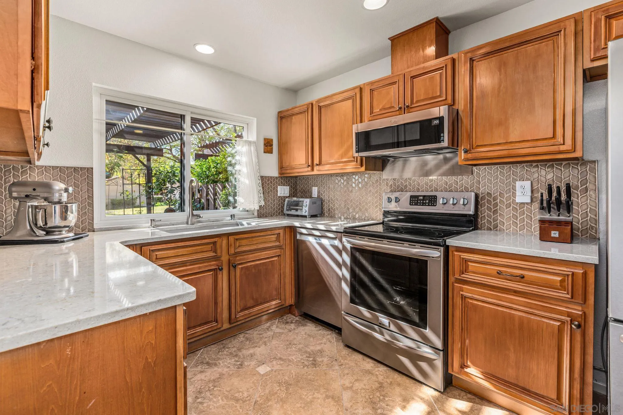 Photo #9: 260003880 Listing: Photo #9