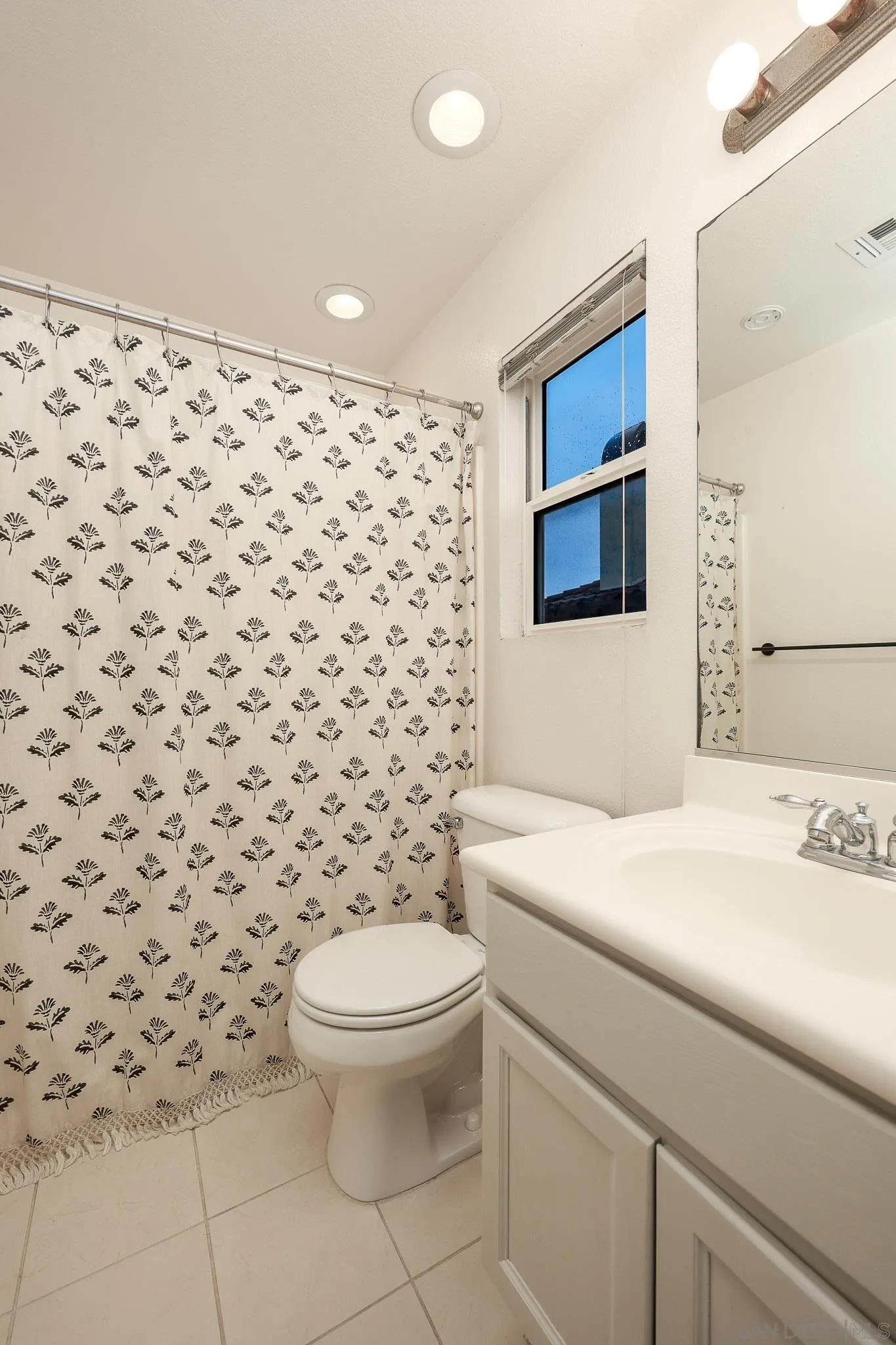 Photo #16: 260003886 Listing: Photo #16