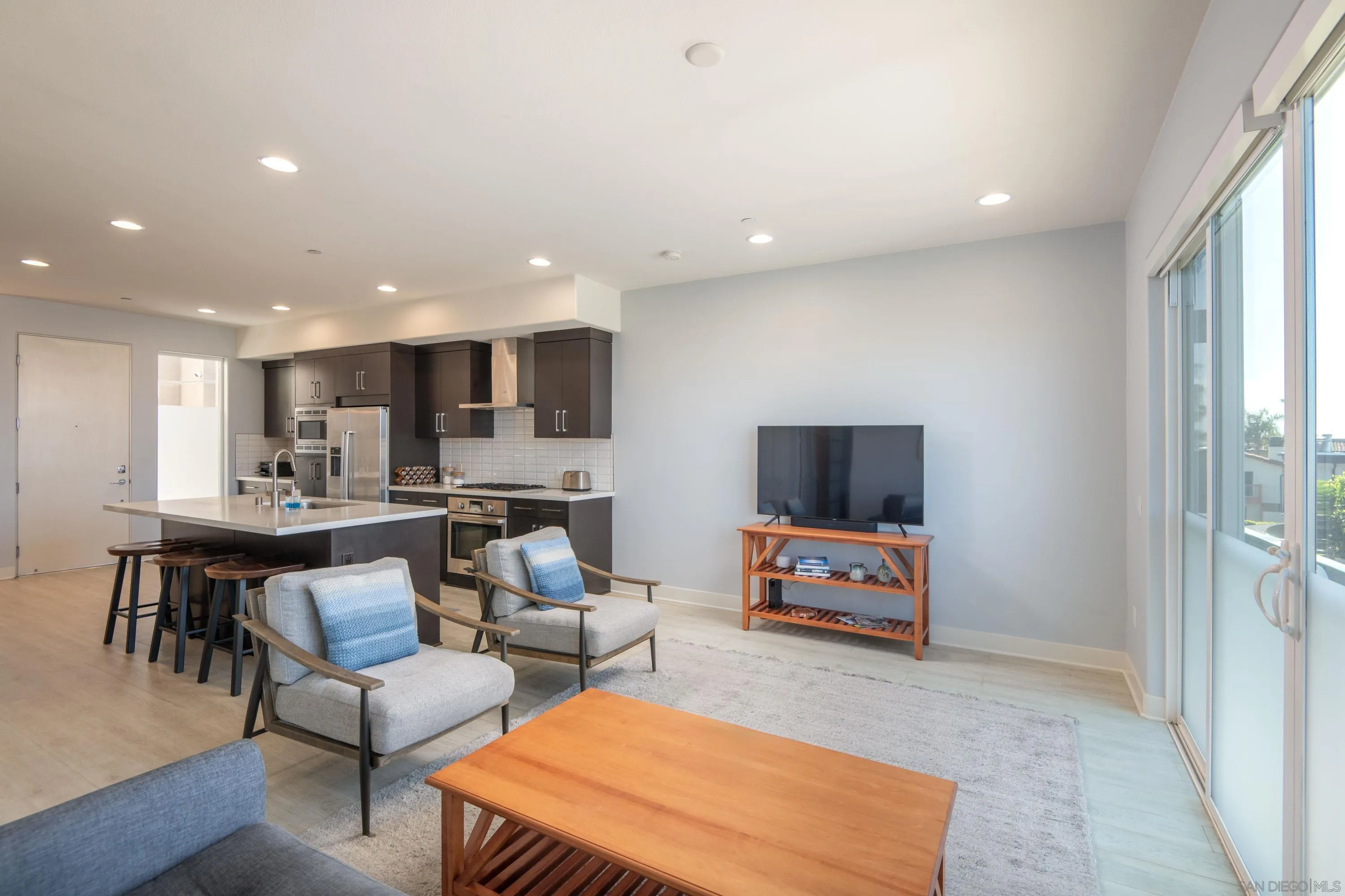 Photo #10: 260003889 Listing: Photo #10