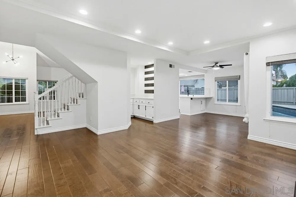 https://cdn.realtyfeed.com/cdn/127/260003892/55db9c14acd247a6a6414a421ba14345.webp