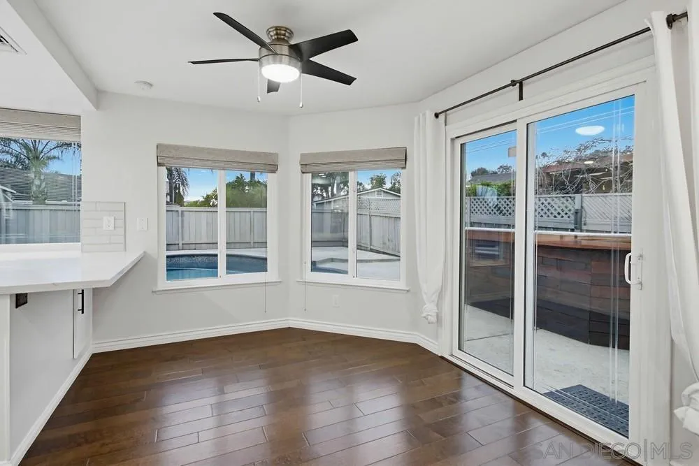 https://cdn.realtyfeed.com/cdn/127/260003892/891af554064e45e8de95a5a734e8b0f1.webp