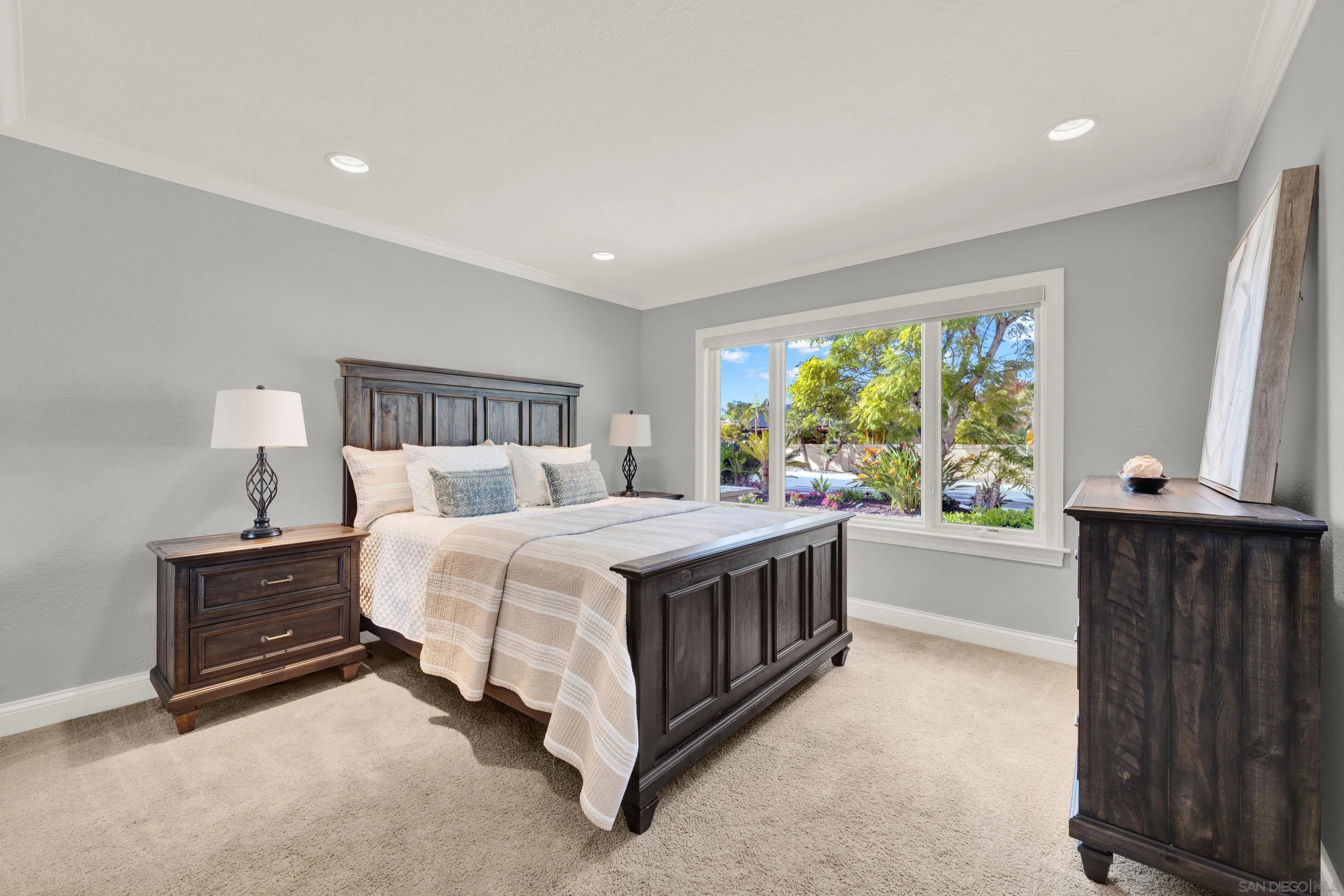 https://cdn.realtyfeed.com/cdn/127/260003894/0863adaf68bf7eefa1fdc6900c9b7855.webp