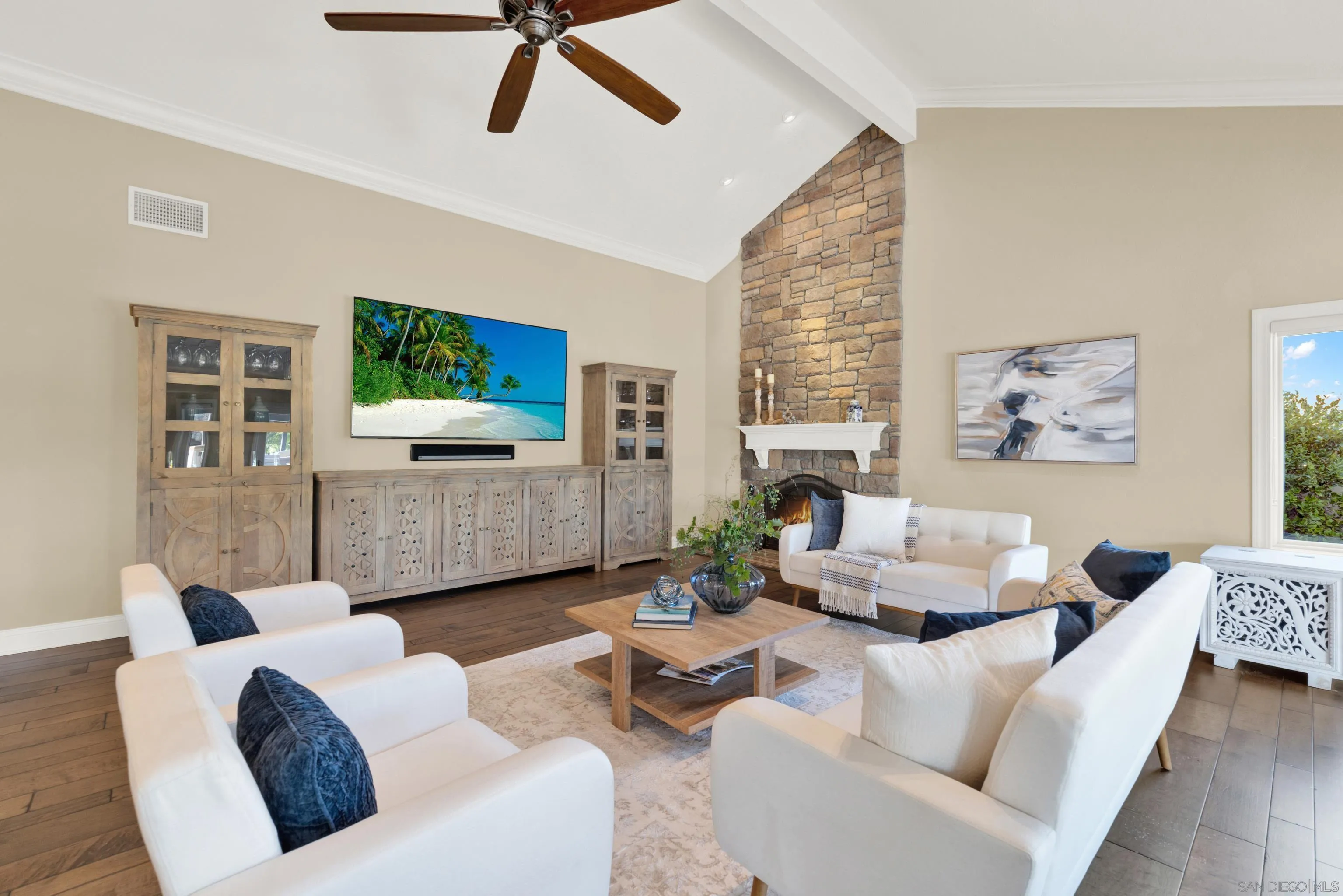 https://cdn.realtyfeed.com/cdn/127/260003894/663e203c2393ad02336ae89391949b72.webp