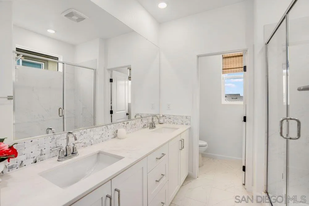 Photo #10: 260003895 Listing: Photo #10