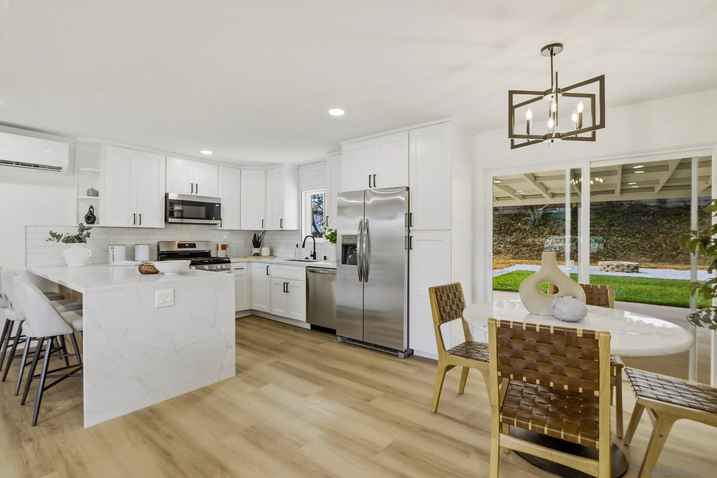 https://cdn.realtyfeed.com/cdn/127/260003898/0407c317145631642557cd242f3f7ff8.webp