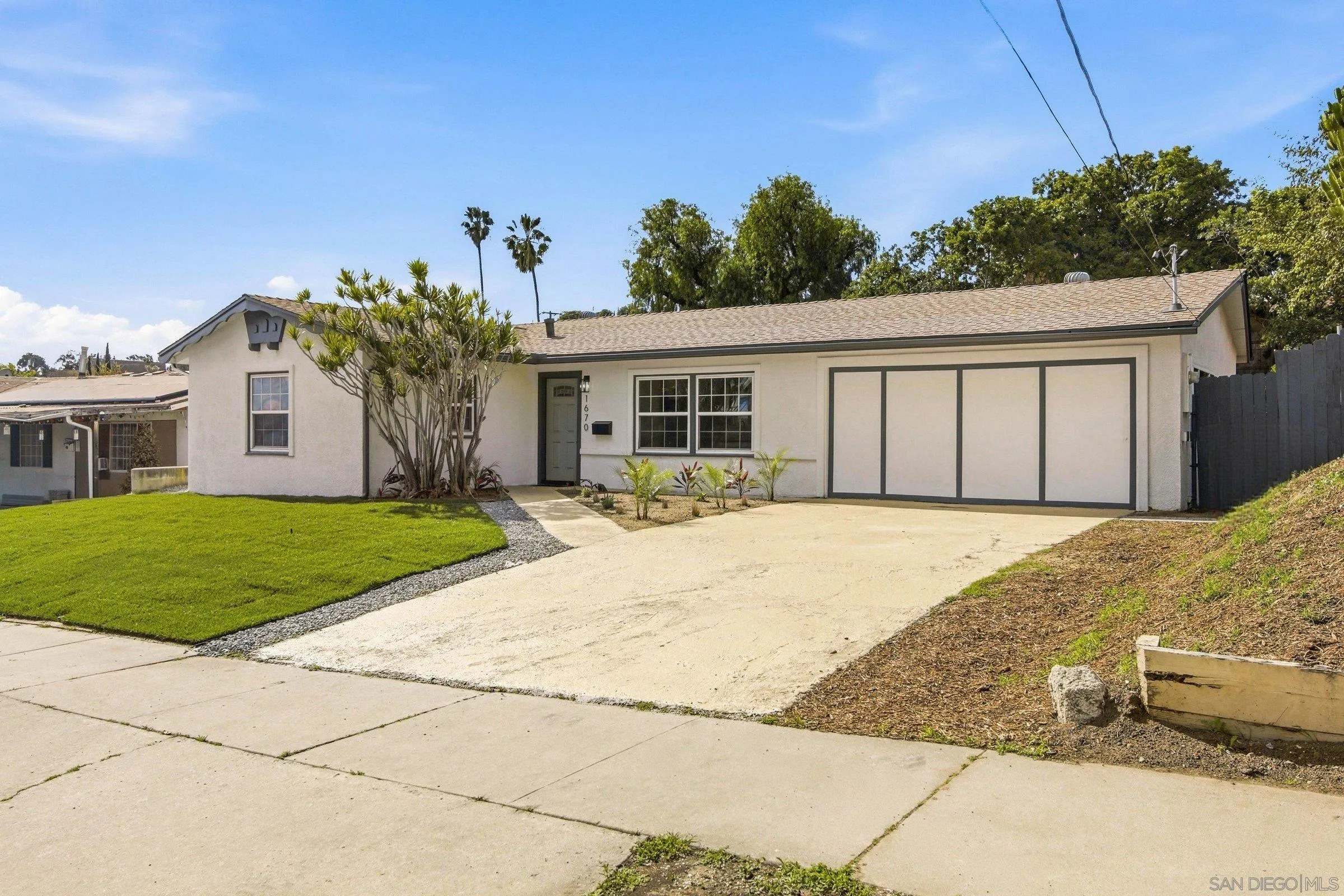 https://cdn.realtyfeed.com/cdn/127/260003898/26cc93818269bd334e7e61a667b713ec.webp
