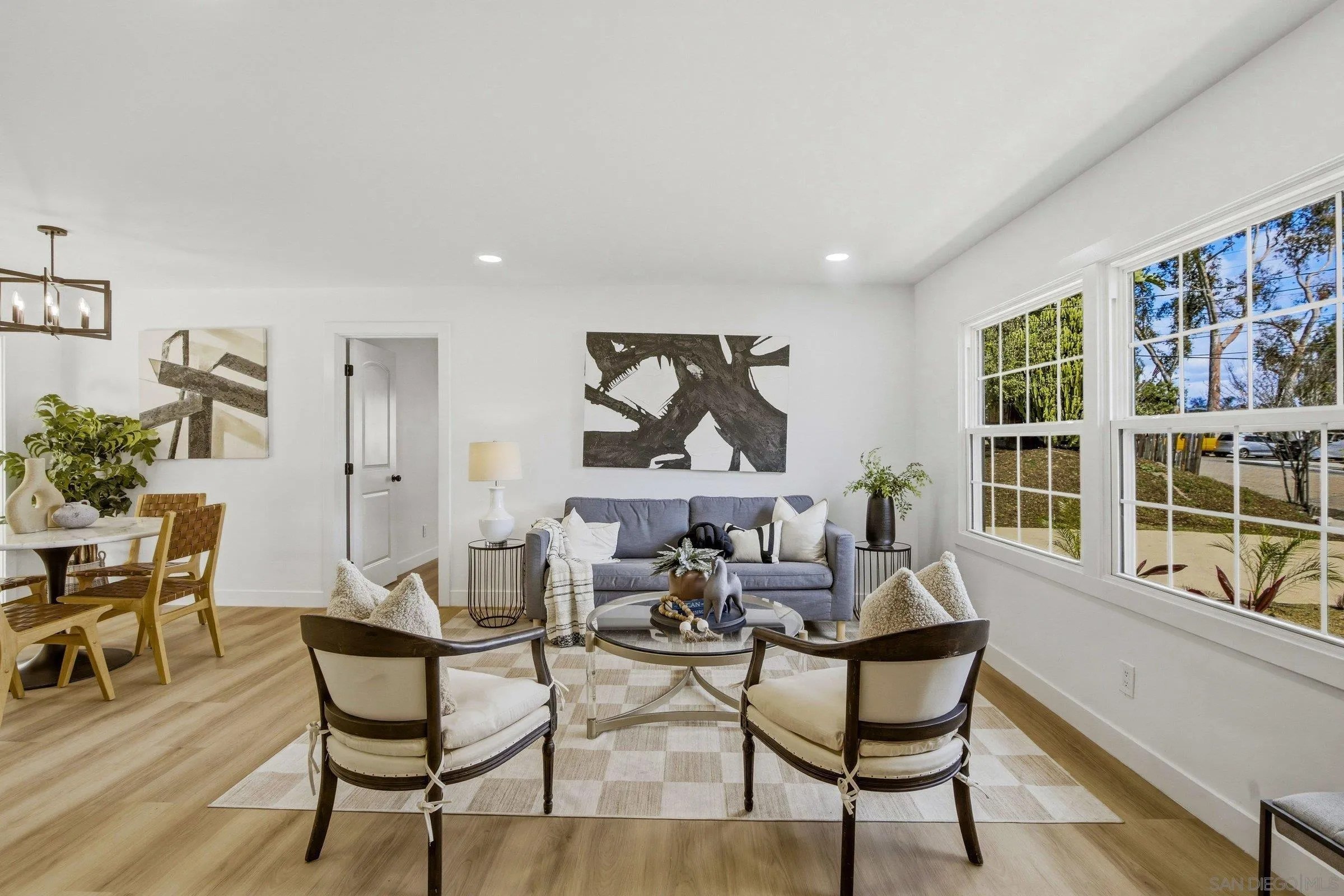 https://cdn.realtyfeed.com/cdn/127/260003898/40a86258a7bc3a0d81e608b97b923416.webp