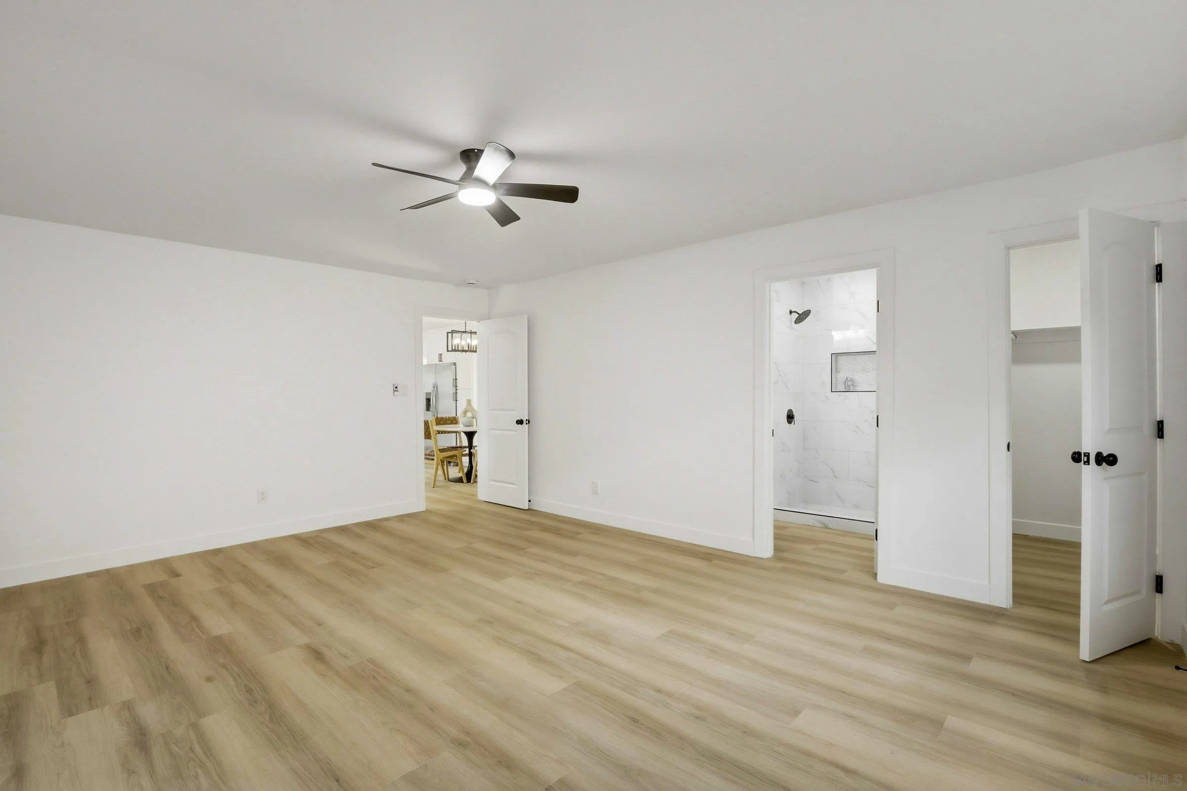 https://cdn.realtyfeed.com/cdn/127/260003898/763440aae45564909929f592e91bcab8.webp