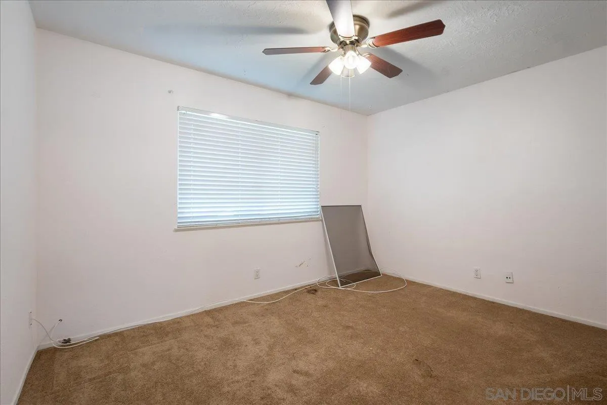 https://cdn.realtyfeed.com/cdn/127/260003899/bb26d3c270155914975577cd426bb076.webp