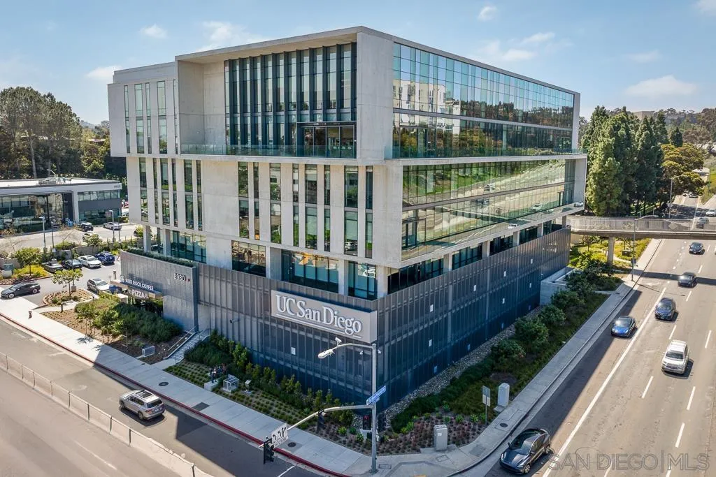 Photo #53: 260003900 Listing: Photo #53