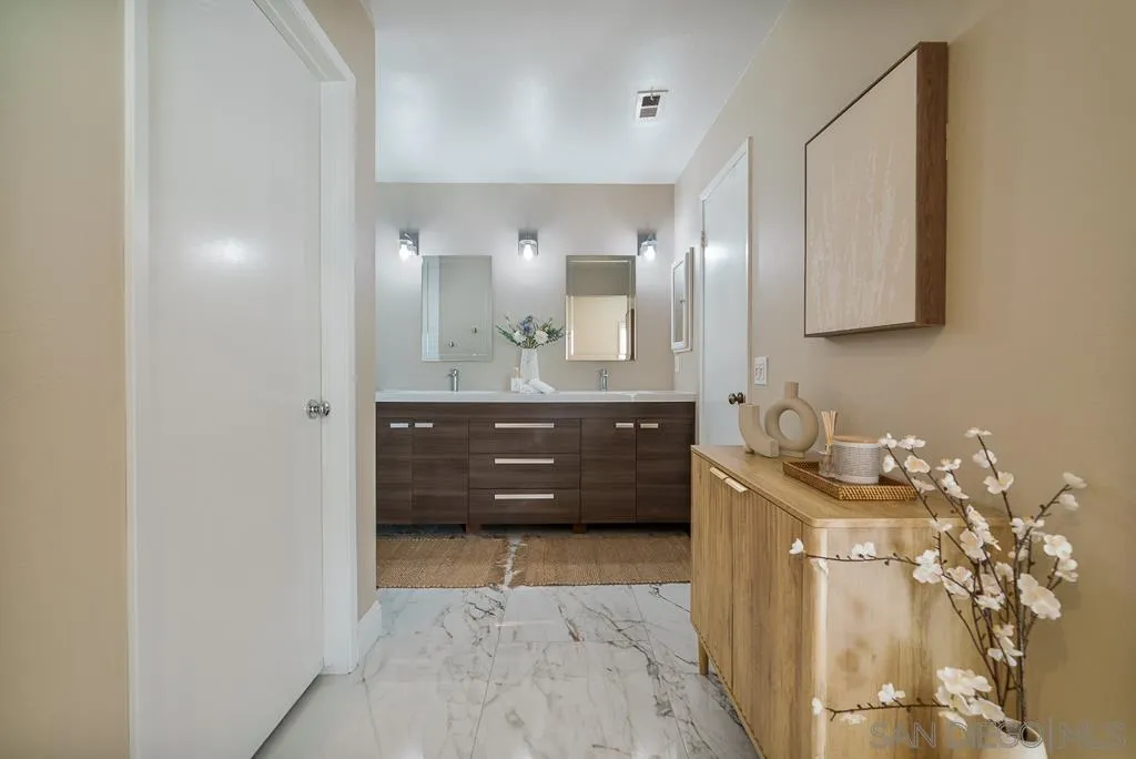 Photo #23: 260003900 Listing: Photo #23