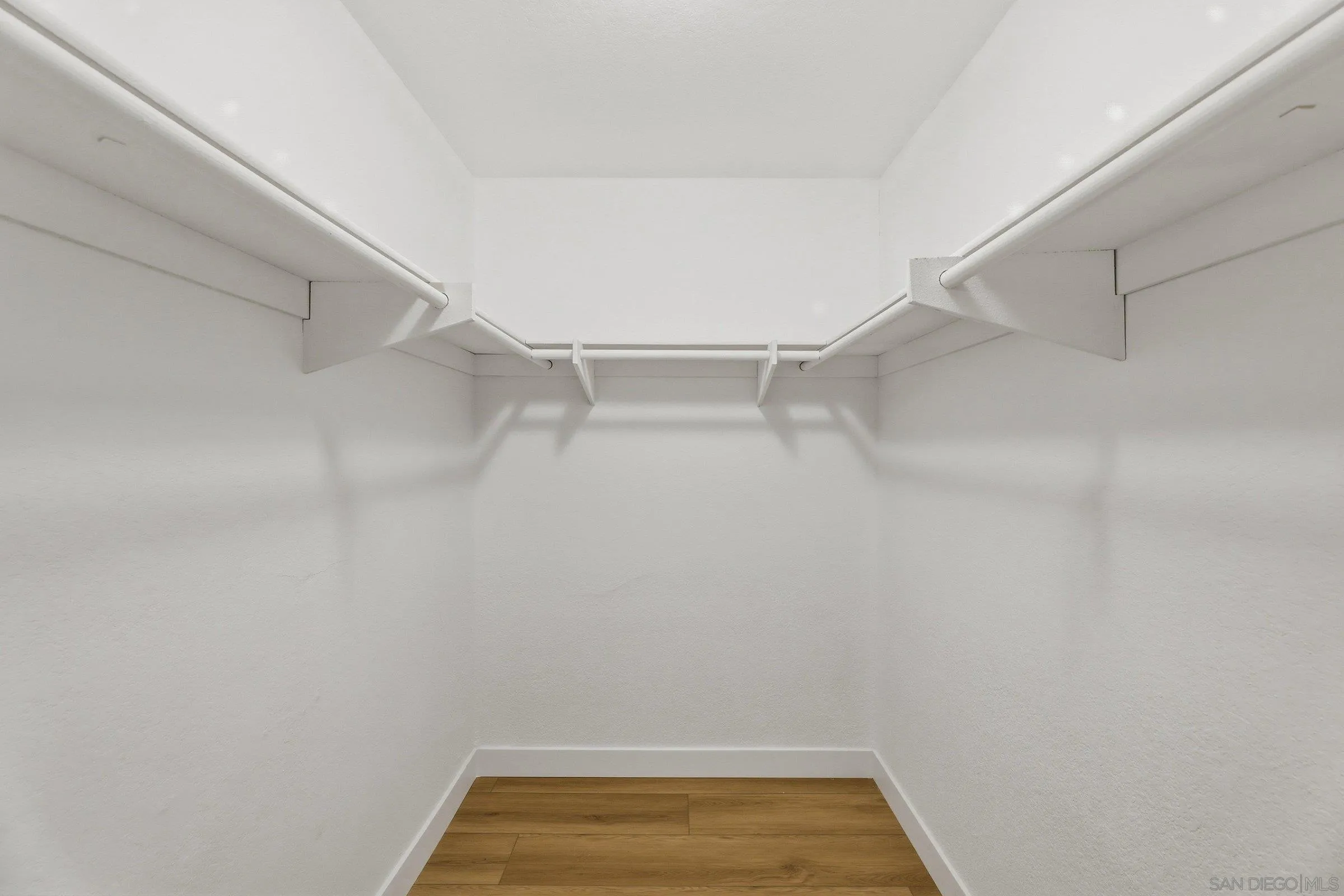 Photo #19: 260003901 Listing: Photo #19