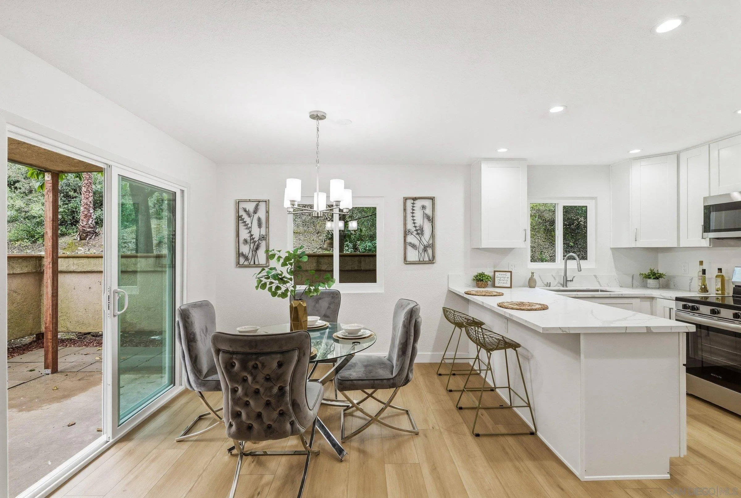 Photo #11: 260003901 Listing: Photo #11