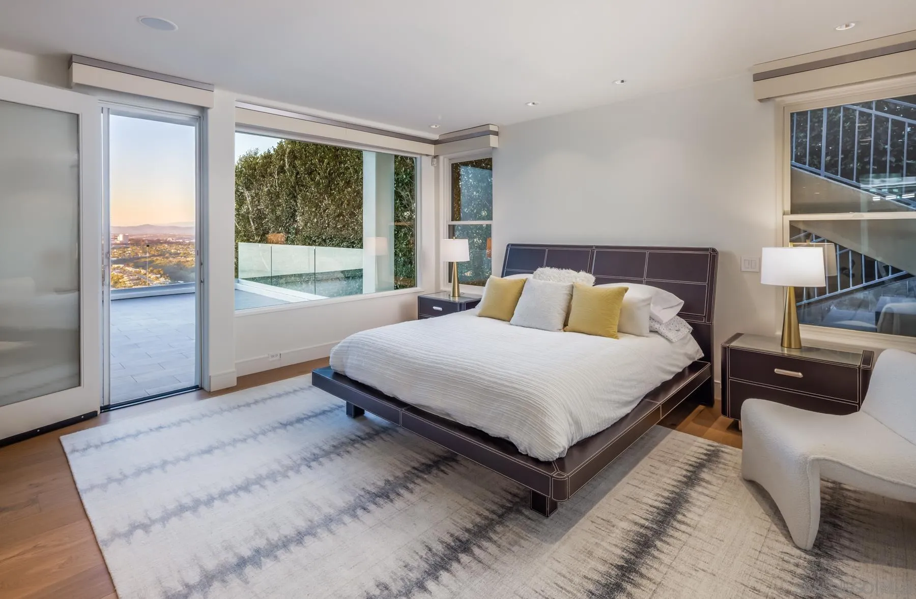 https://cdn.realtyfeed.com/cdn/127/260003904/037fbef242f2a27e38886c34c0990935.webp