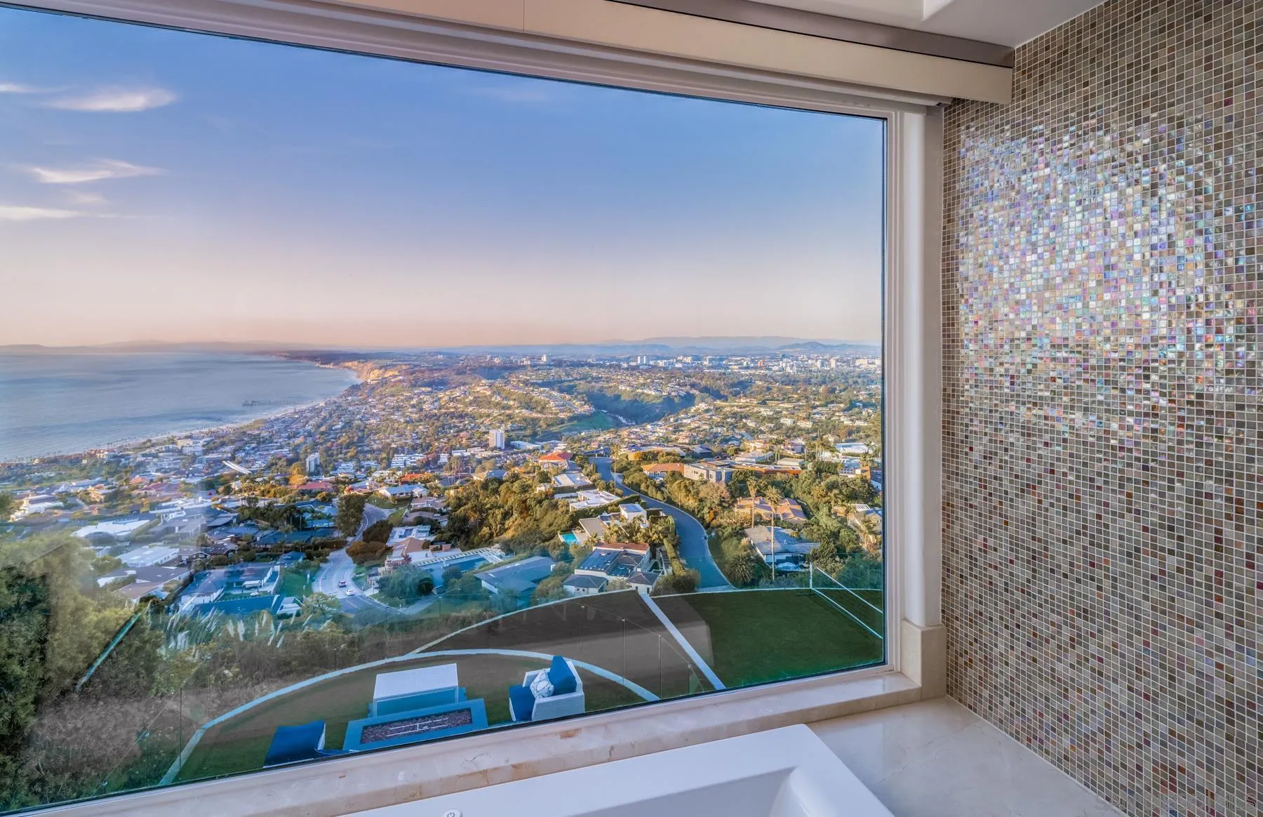 https://cdn.realtyfeed.com/cdn/127/260003904/5918b984c790274848d1ccd30825c692.webp