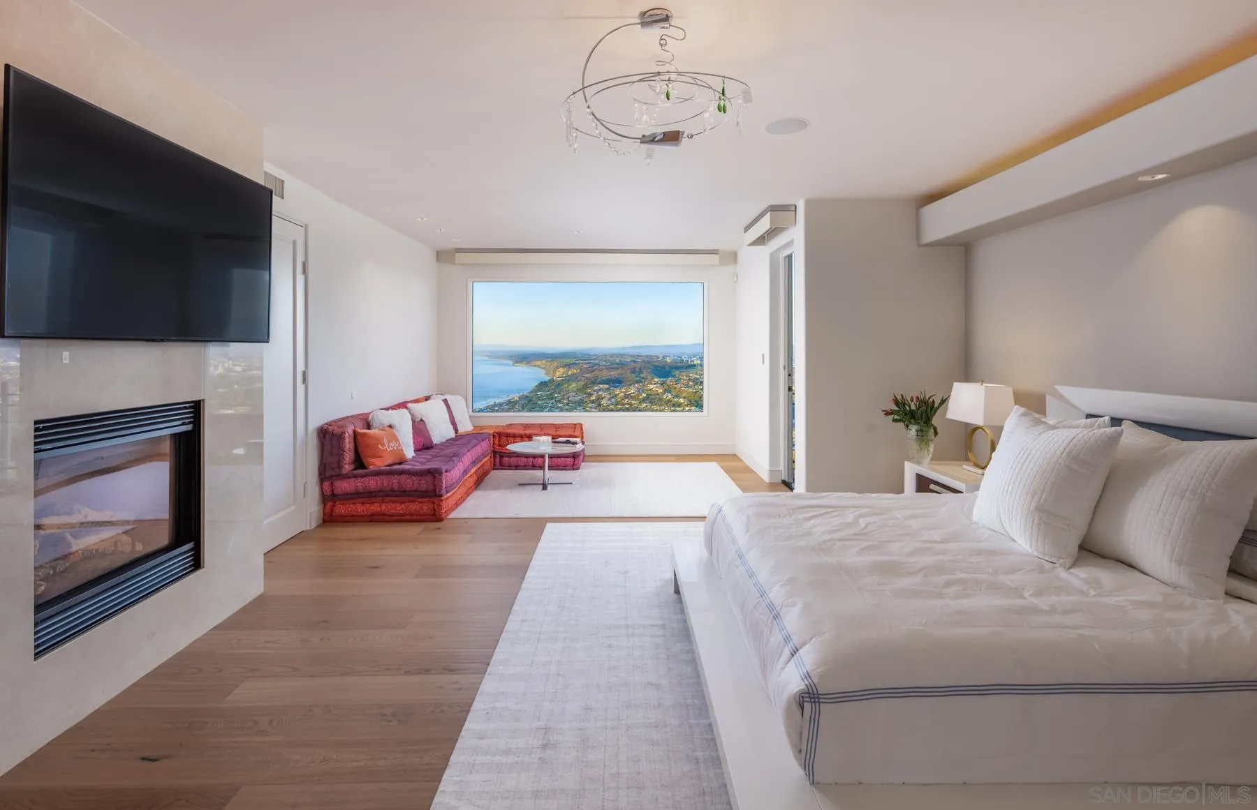 https://cdn.realtyfeed.com/cdn/127/260003904/836c1c865c299237fc48bcba94d208f9.webp