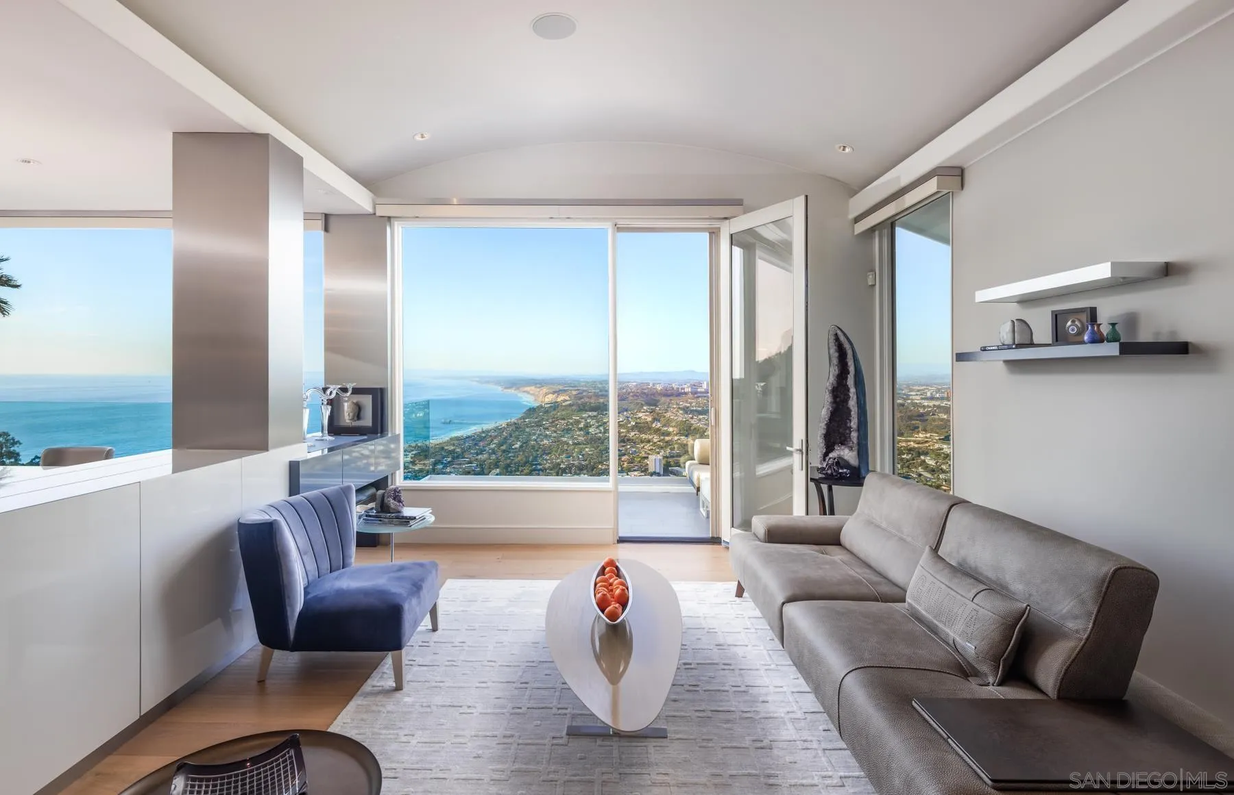https://cdn.realtyfeed.com/cdn/127/260003904/c8a9a5c840ee5d6f1e1a3fcf0e4165a2.webp