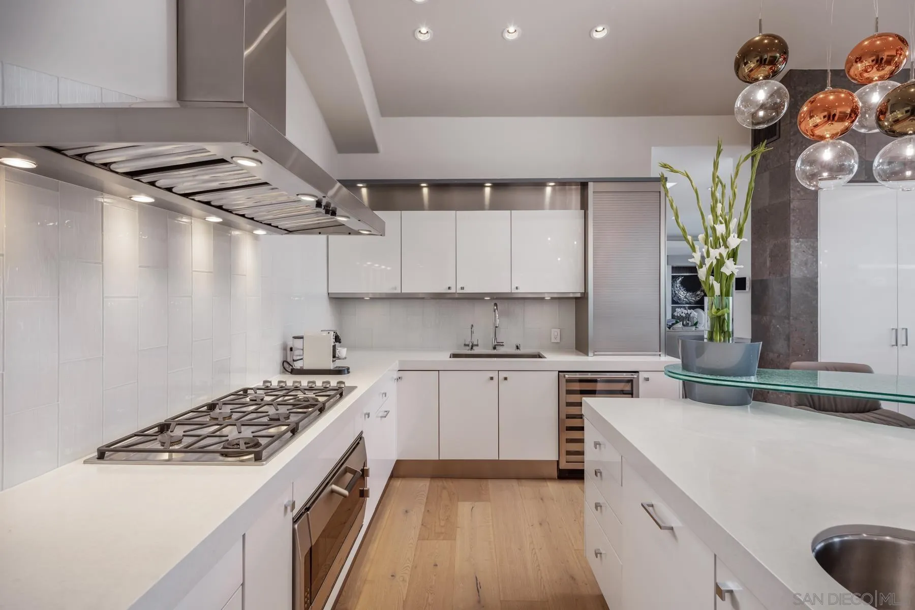 https://cdn.realtyfeed.com/cdn/127/260003904/d13ff1548bebeaf9b206a400c565fd9d.webp