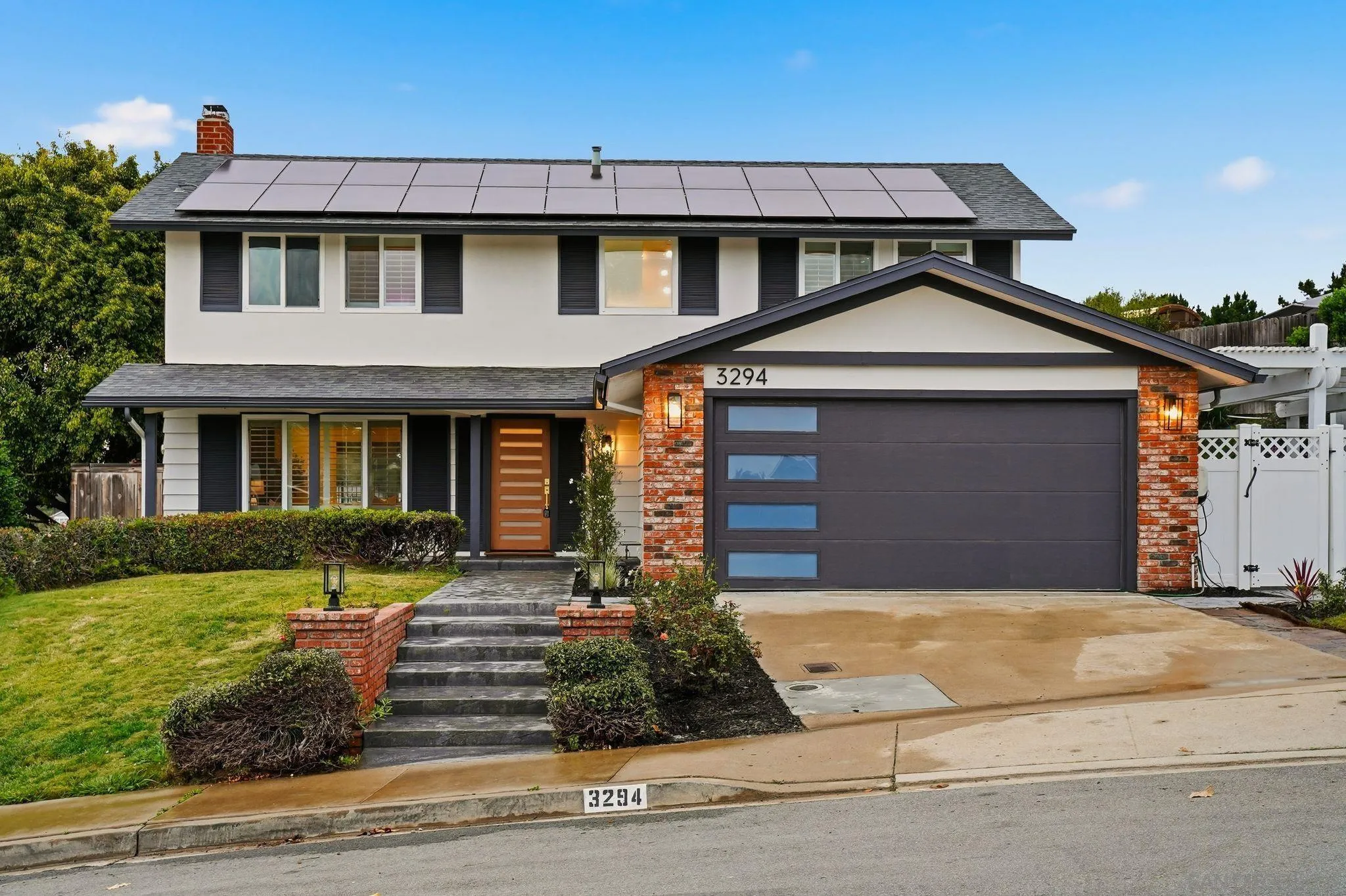 https://cdn.realtyfeed.com/cdn/127/260003906/0a8fda73593c33a42273e9e52afb1927.webp