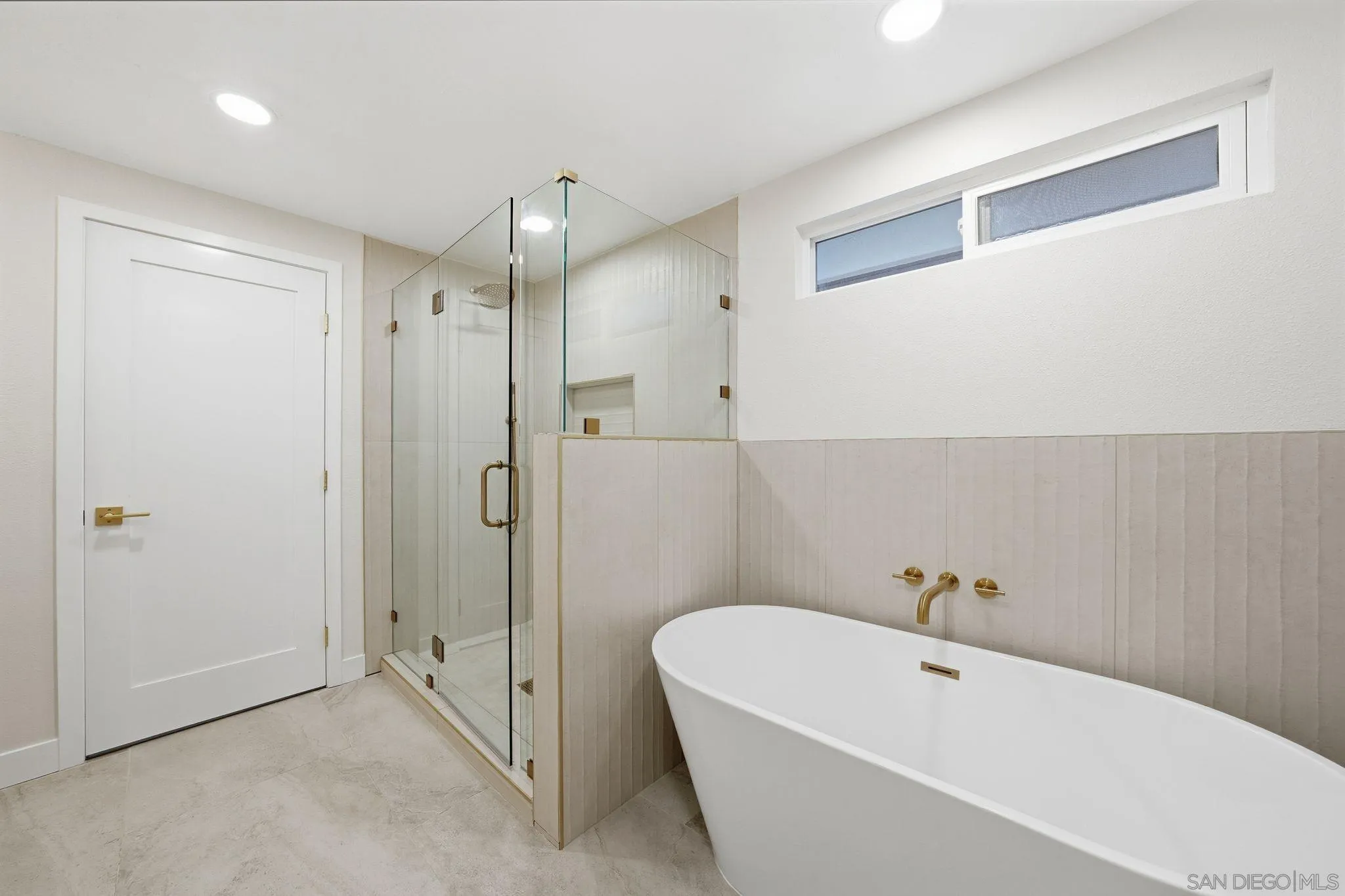 https://cdn.realtyfeed.com/cdn/127/260003906/27832fbfd94b44bd4033a9253c6d660b.webp