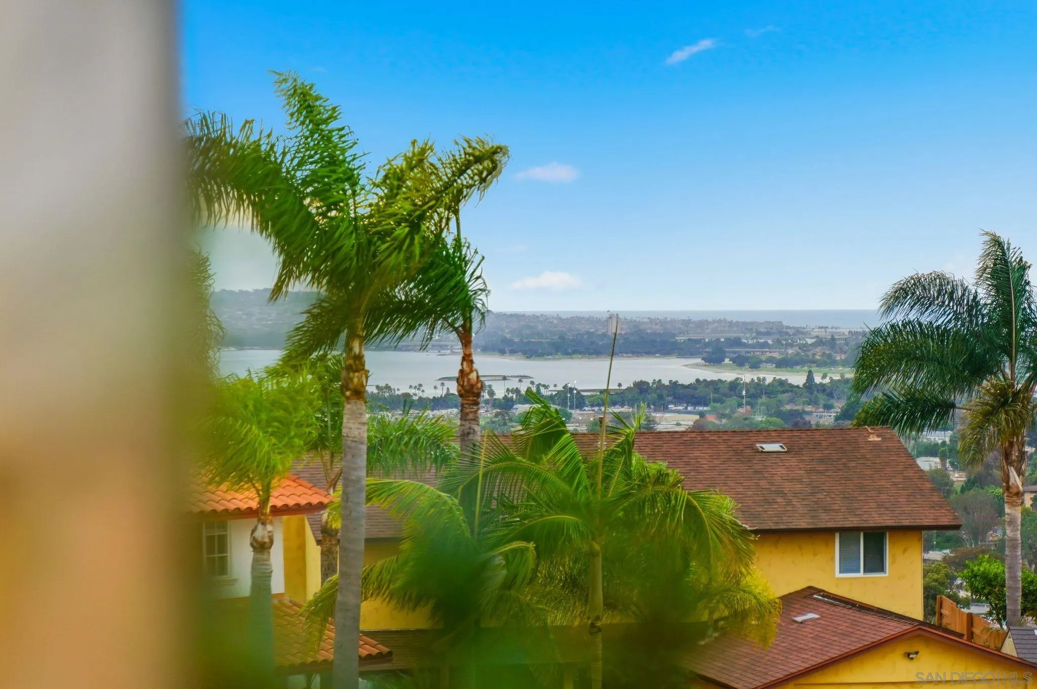 https://cdn.realtyfeed.com/cdn/127/260003906/2d44b7b50a447cc2630f0eabaa730d15.webp